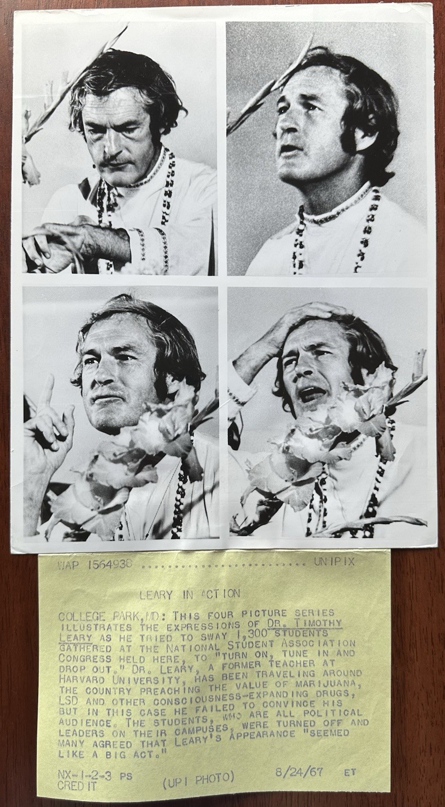 TIMOTHY LEARY 1967 Press Photo Aug 24, 1967 Turn On Tune In Drop Out LSD ACID TIMOTHY LEARY 1967 Press Photo Aug 24, 1967 Turn On Tune In Drop Out LSD ACID