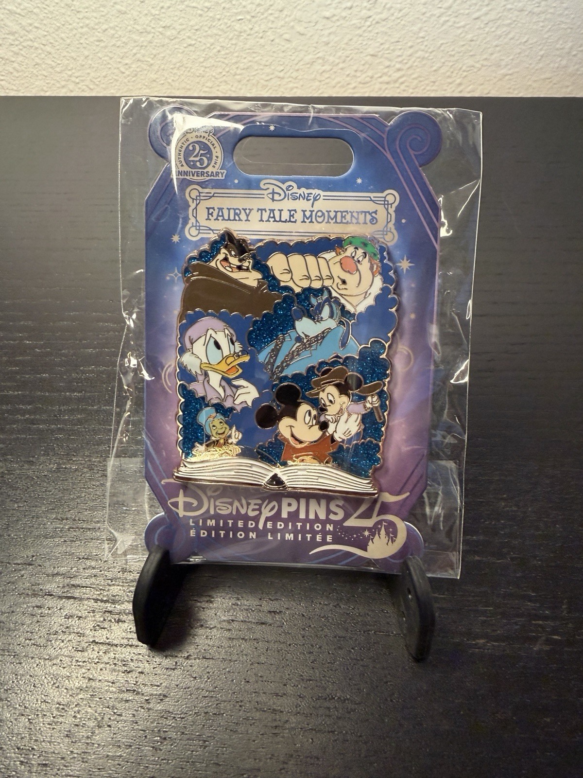 Disney Mickey’s Christmas Carol Fairy Tale Moments Series Pin 2025 LE - IN HAND