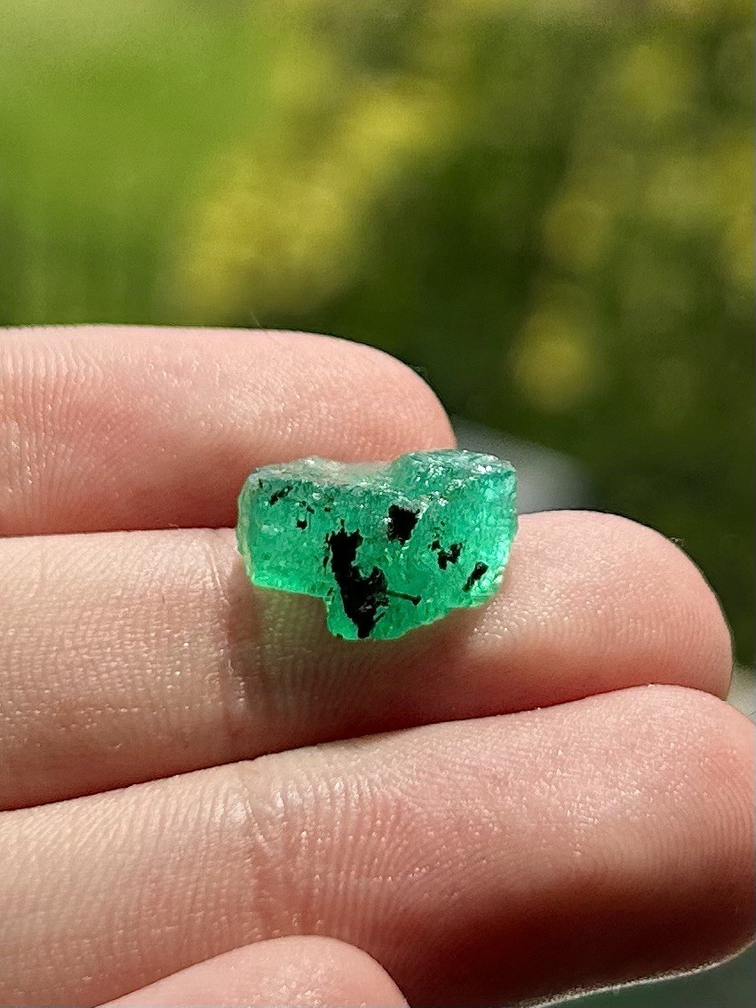 Kagem, Zambia Emerald Facet Rough Crystal Bright Green 7.7 Ct