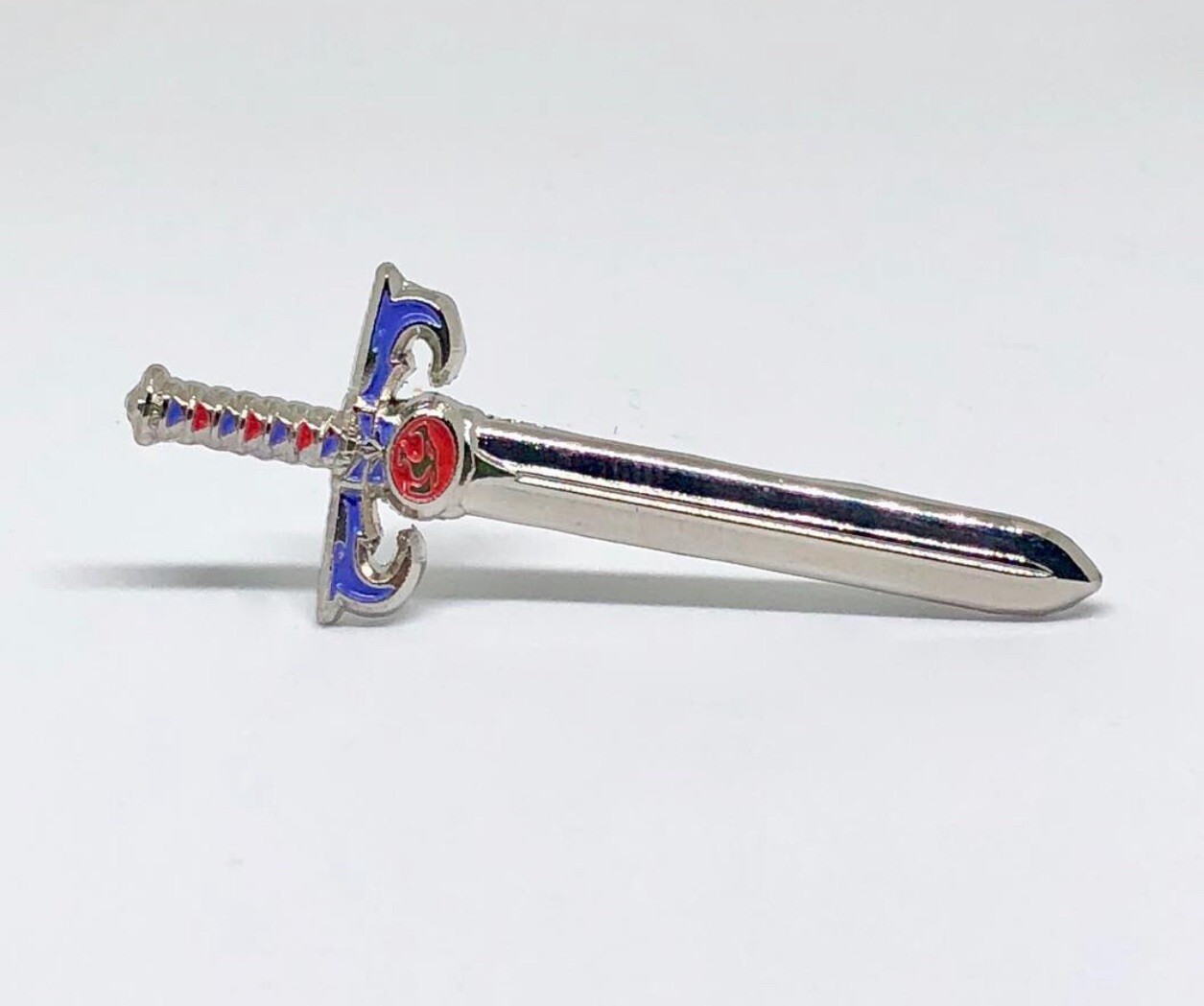 Sword Of Omens Thundercats Enamel Pin (New) Lion-O Vintage cartoon Lapel Hat Pin Sword Of Omens Thundercats Enamel Pin (New) Lion-O Vintage cartoon Lapel Hat Pin
