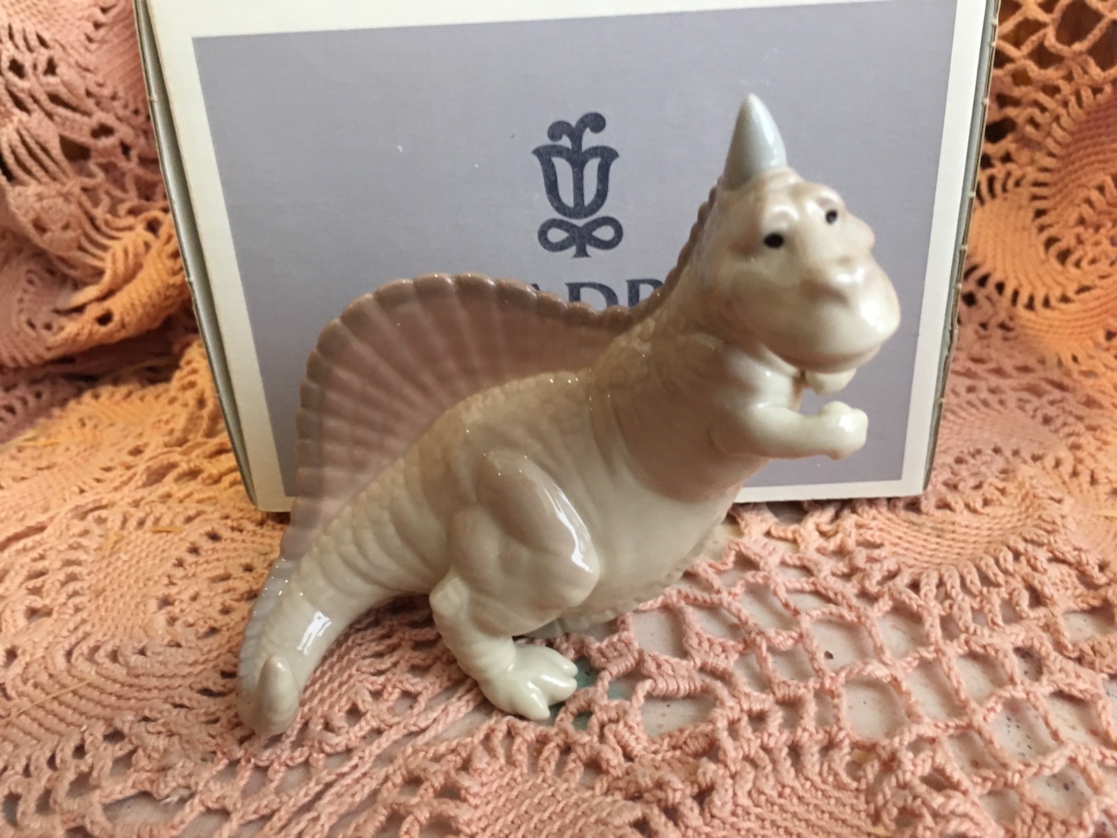 Lladro 7545 Rocky Retired Original Grey Box Mint Condition Rare L@@K Lladro 7545 Rocky Retired Original Grey Box Mint Condition Rare L@@K