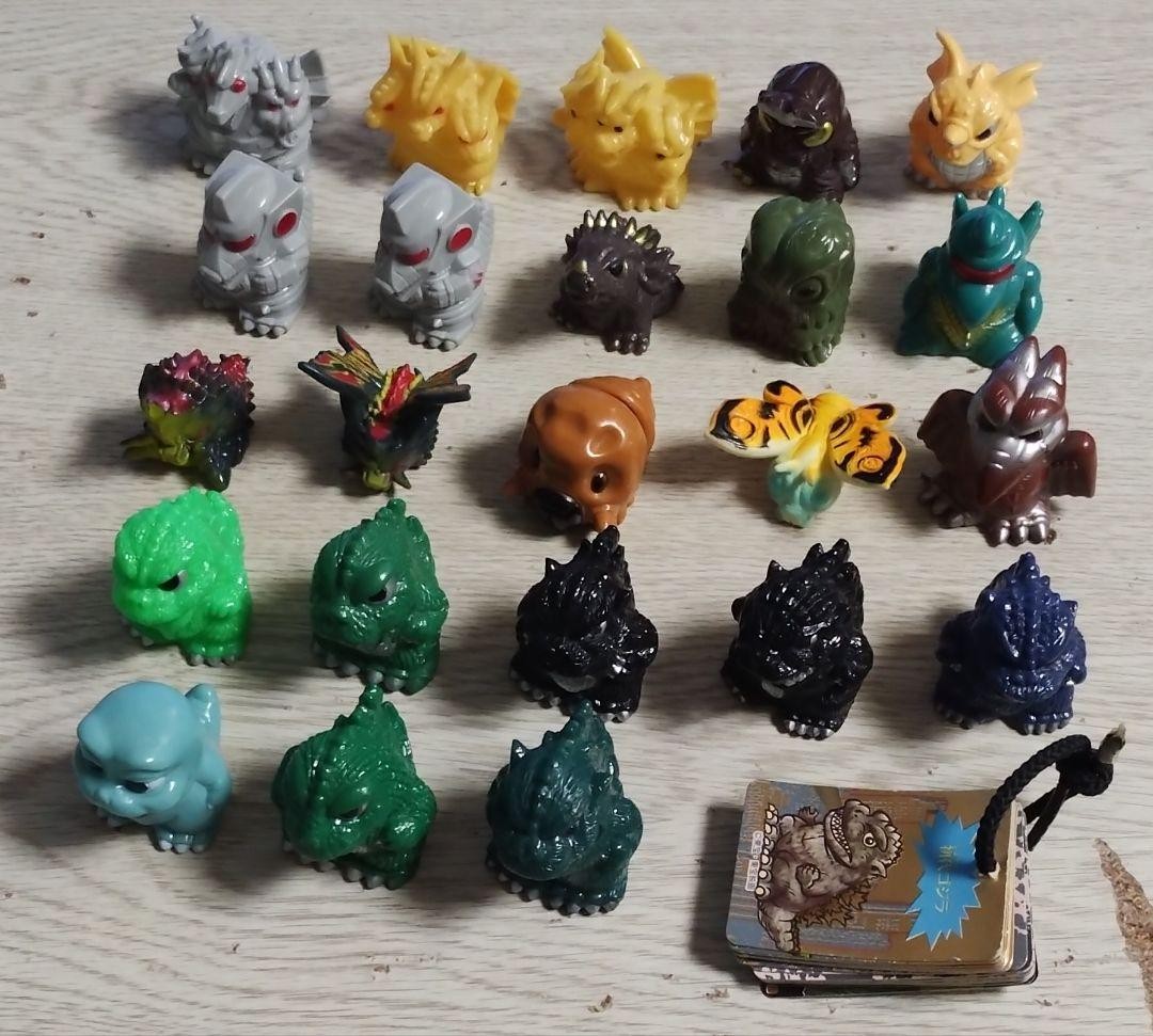 SD Godzilla Finger Puppet (with bonus item)