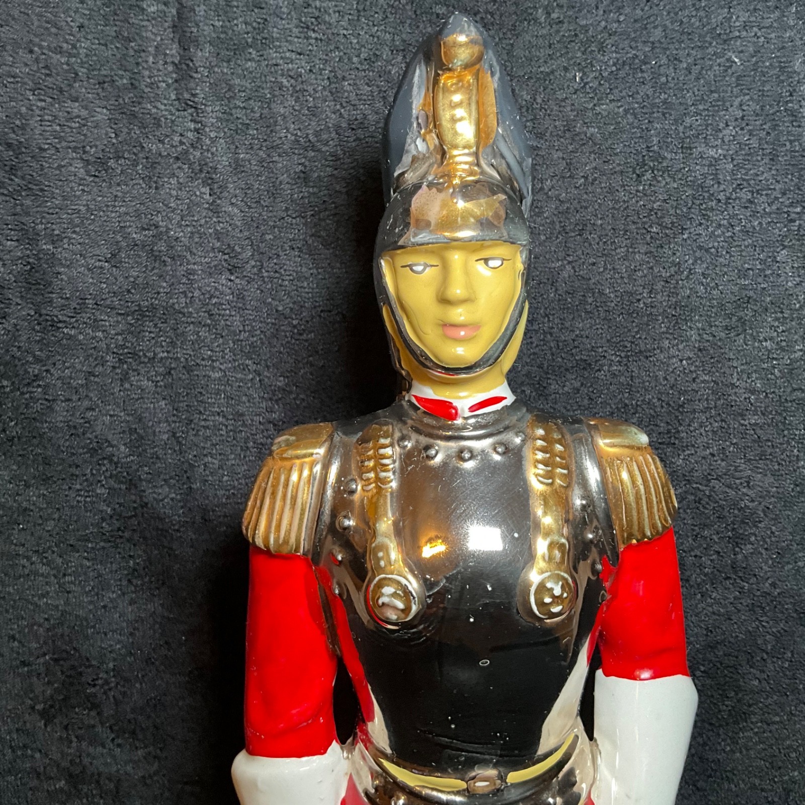 VINTAGE Sicilian Gold Italian Royal Guard Soldier Italy Empty 19” Decanter EMPTY