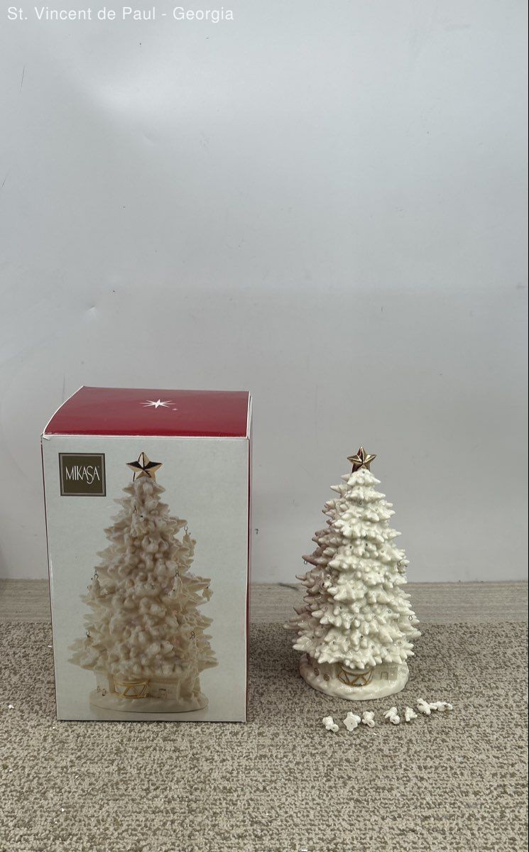 Mikasa KT275-925 Illuminated Porcelain Christmas Tree Cream Holiday With Box VGC Mikasa KT275-925 Illuminated Porcelain Christmas Tree Cream Holiday With Box VGC