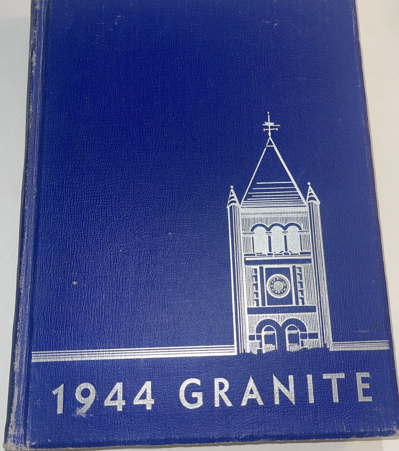 1944 UNH Yearbook The Granite University of New Hampshire Durham NH 44 Vol. 35