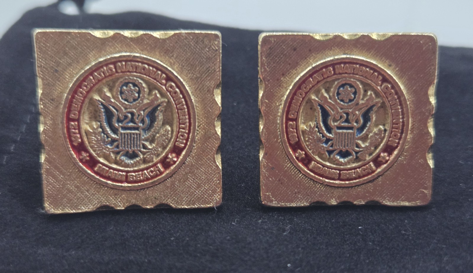 Vtg 1972 Goldtone Democratic National Convention Commemorative Cuff Links Set