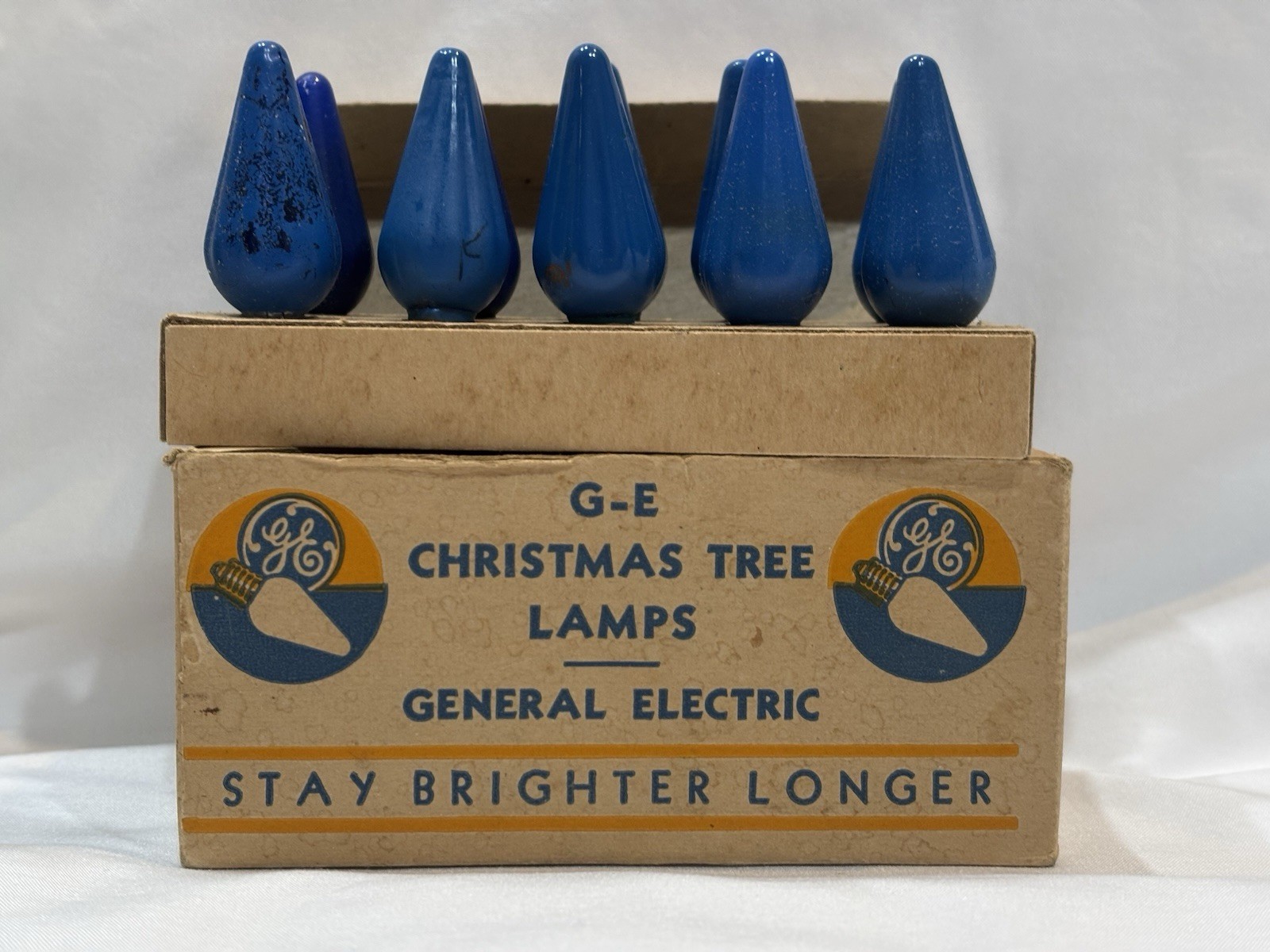 Vintage GE C-6 Blue Christmas Tree Bulbs 10 Pack in Box Untested Vintage GE C-6 Blue Christmas Tree Bulbs 10 Pack in Box Untested