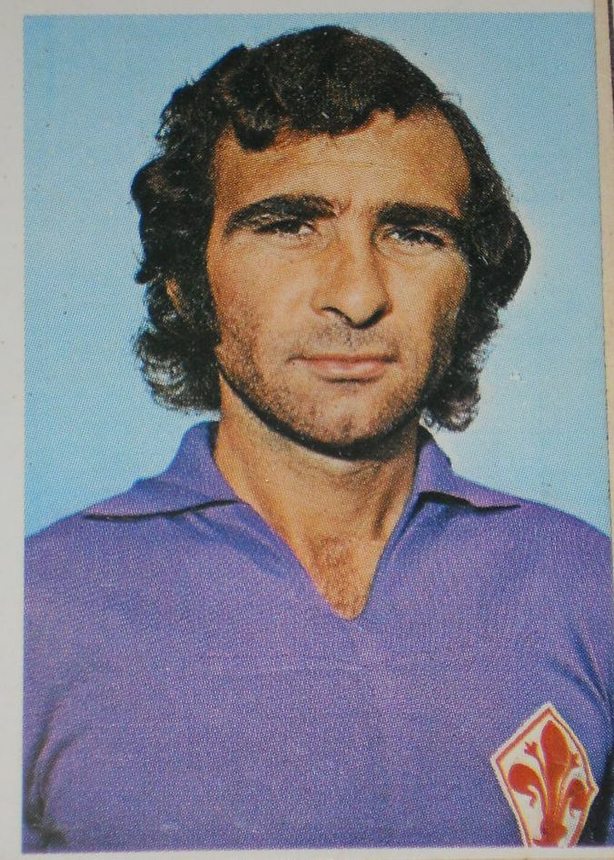 EDIS FIGURINE STICKER FOOTBALLERS 1976/77 - 76 THROAT REC.