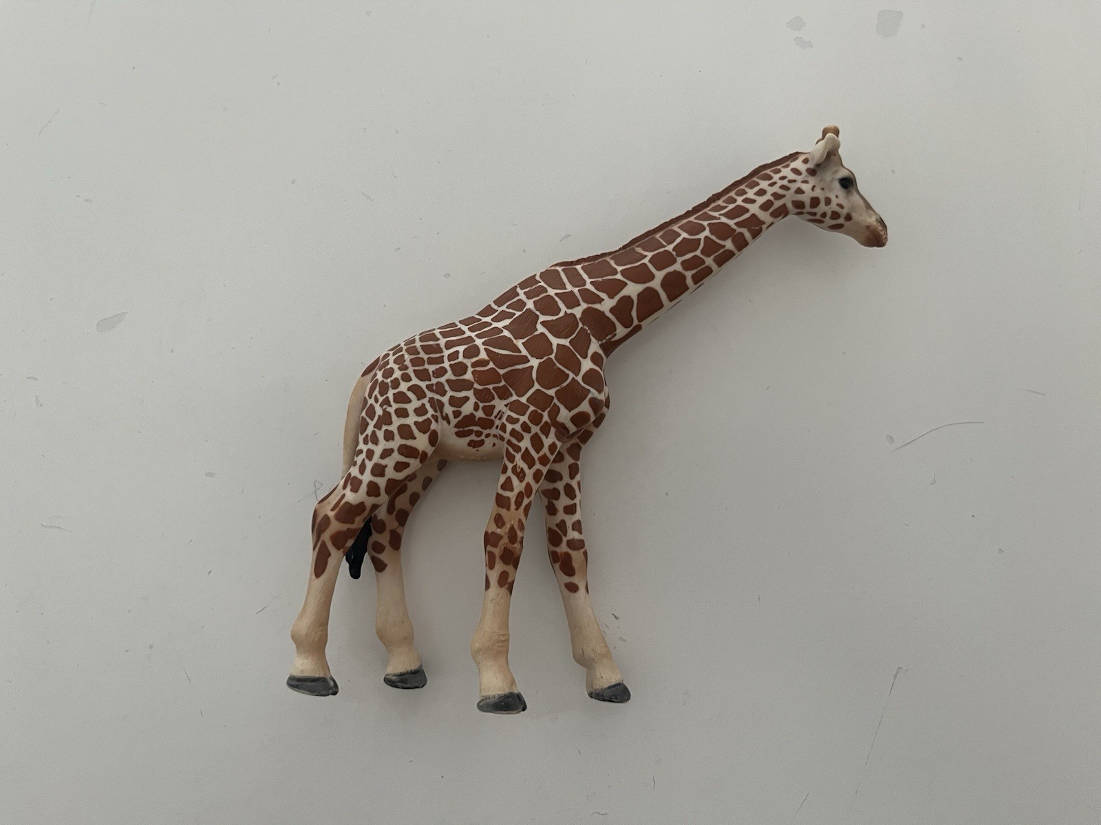 Schleich Giraffe D-73527 Animal Figure