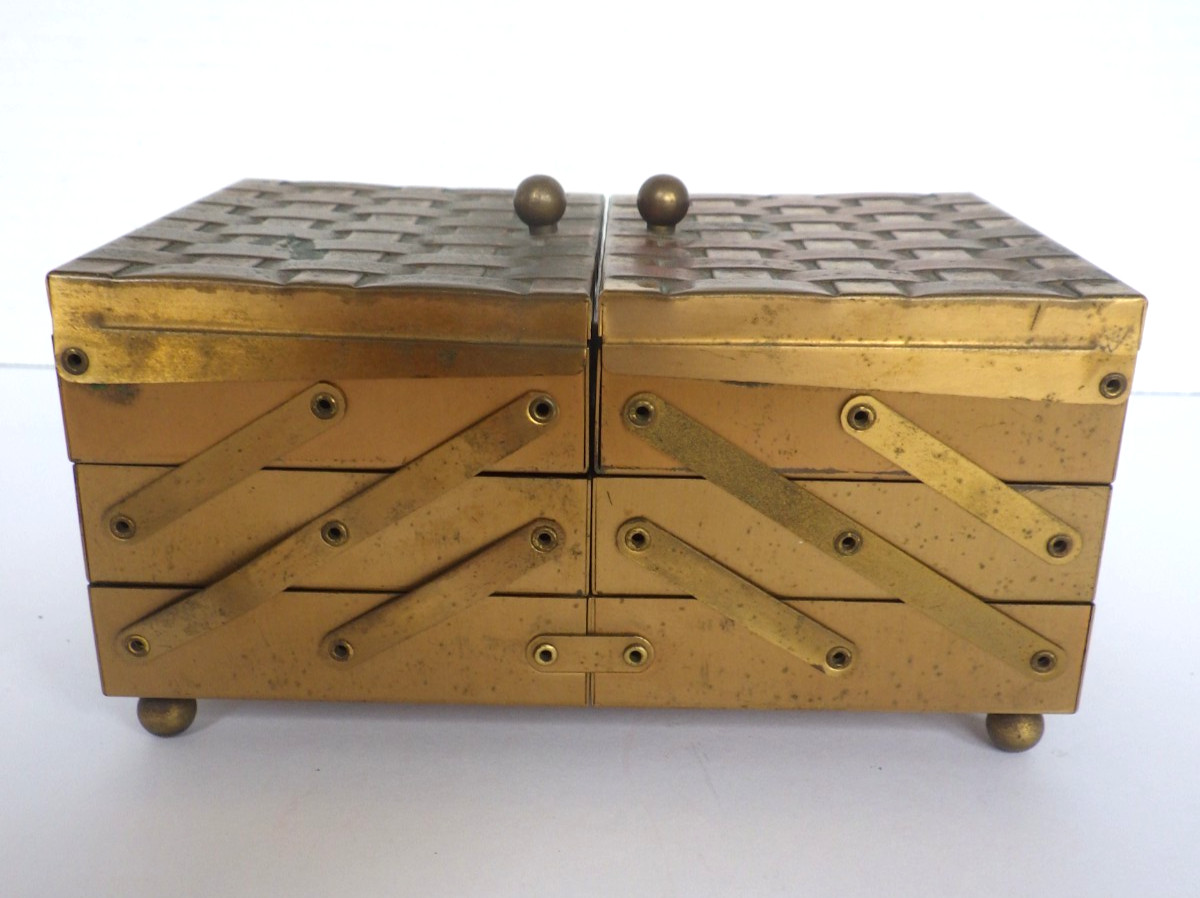 Vintage Brass Expanding 3 Tier Jewelry Trinket Basket Weave Box 6 Compartments