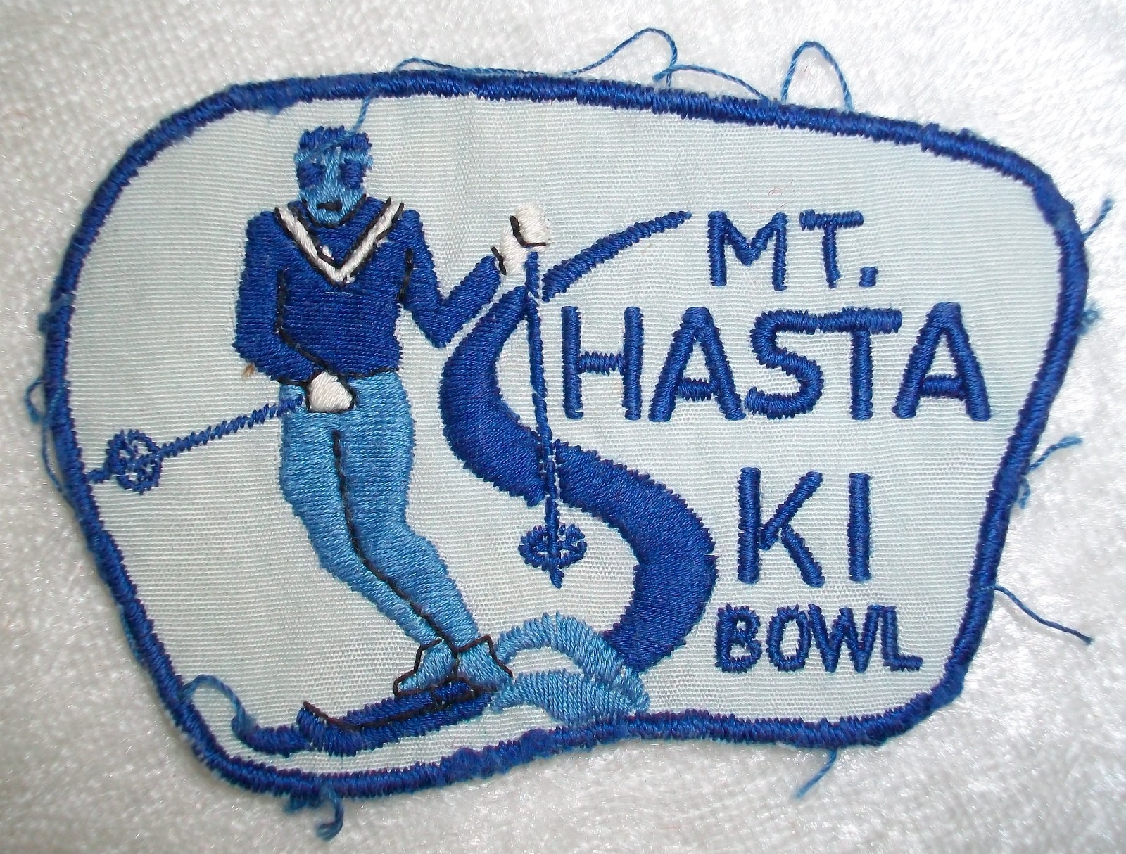 Vintage Embroidered Mount Shasta California Mt. Ski Bowl Fabric Patch