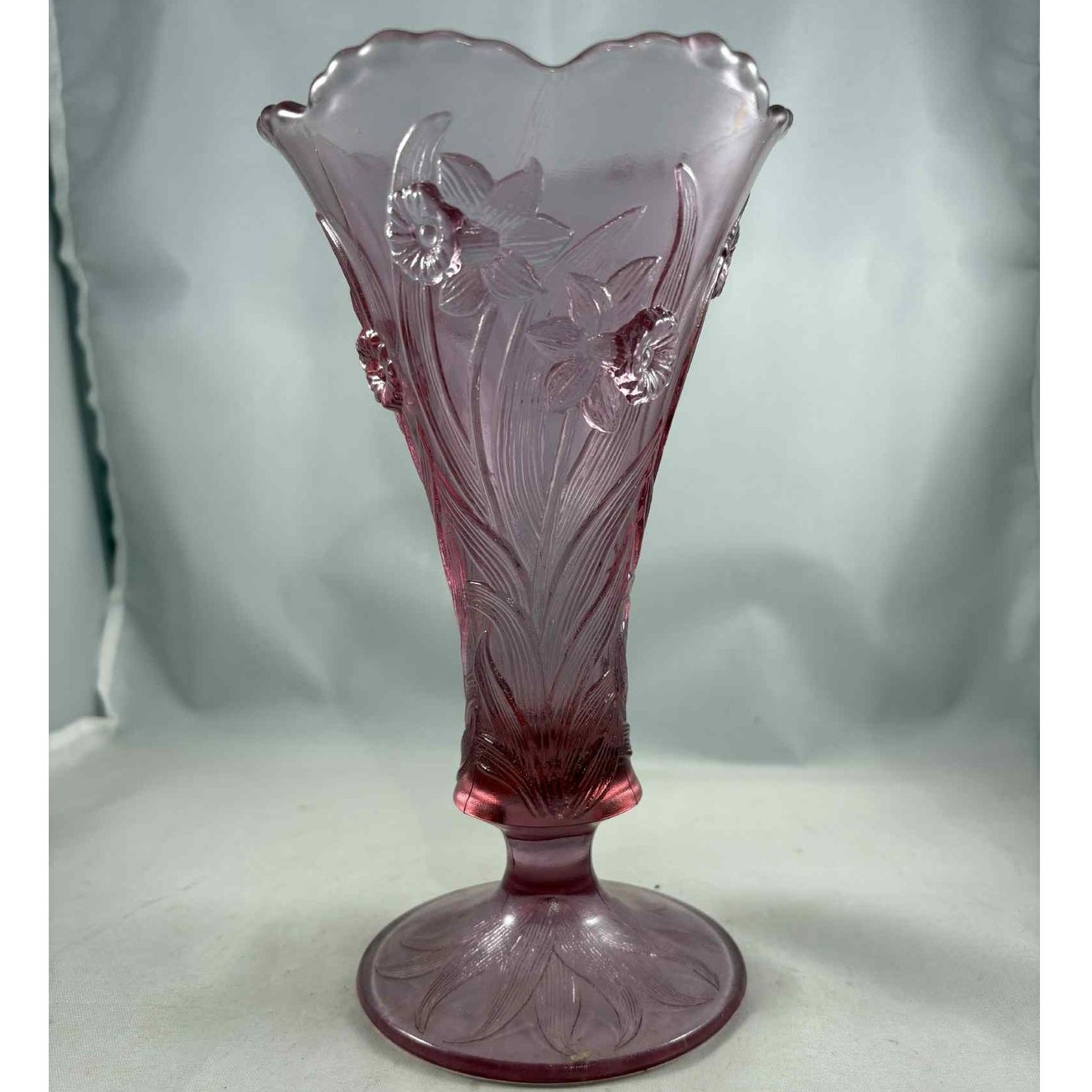  Vtg Fenton Art Glass Dusty Rose Pink/Purple Daffodil Vase 95th Anniversary