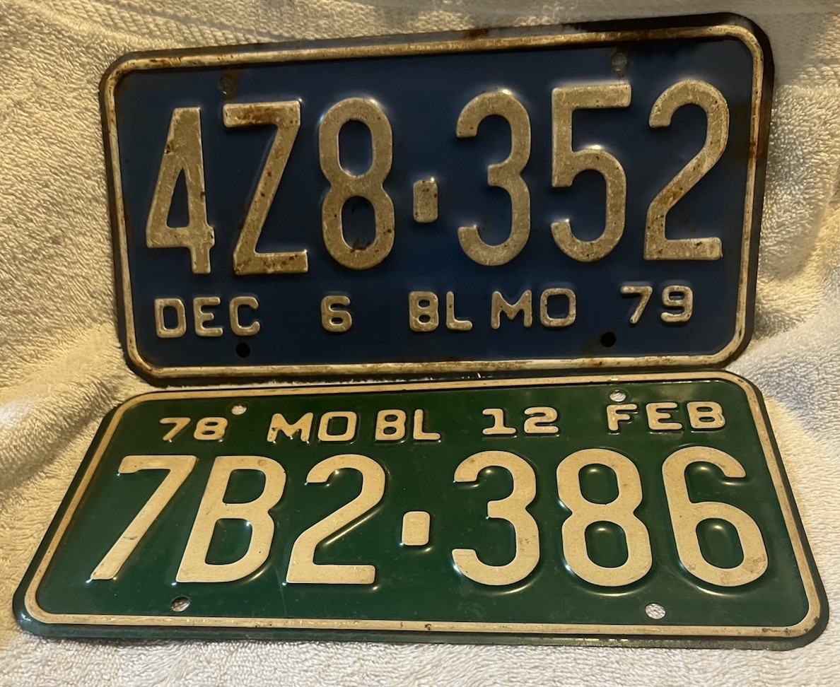 VINTAGE 1978 & 1979 STATE OF Missouri License Plate Tag BOMO  7B1-386 4Z8-352