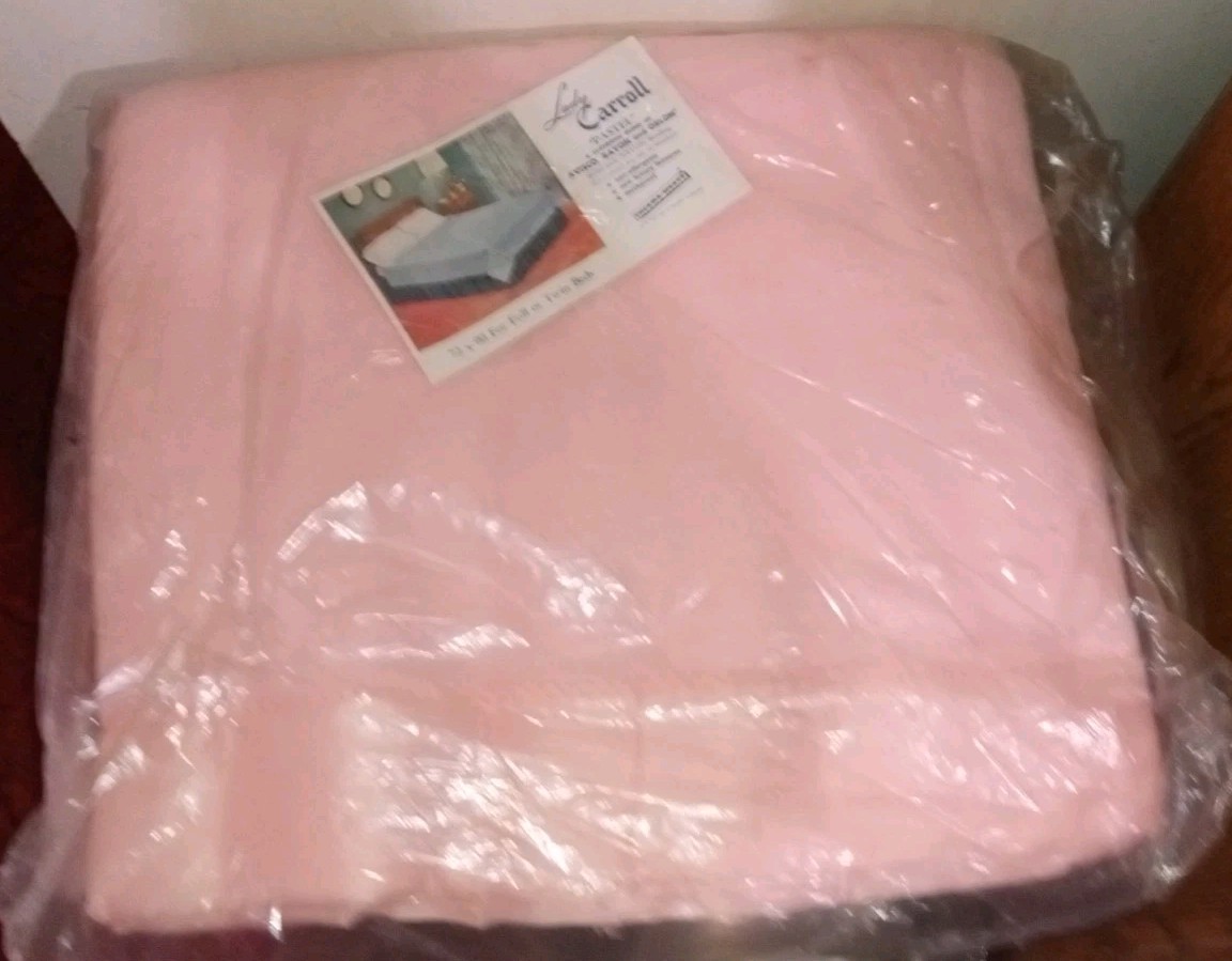 Vtg 50s 60s Lady Carroll Blanket Full/Twin Size 72 x 90 Nylon Binding New In Pkg