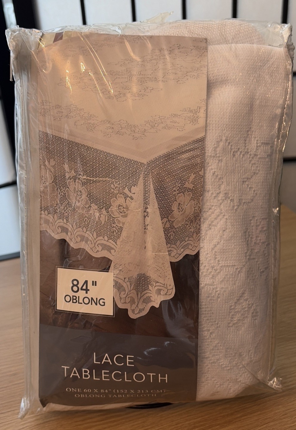  Lace Tablecloth beautiful 84” oblong 
