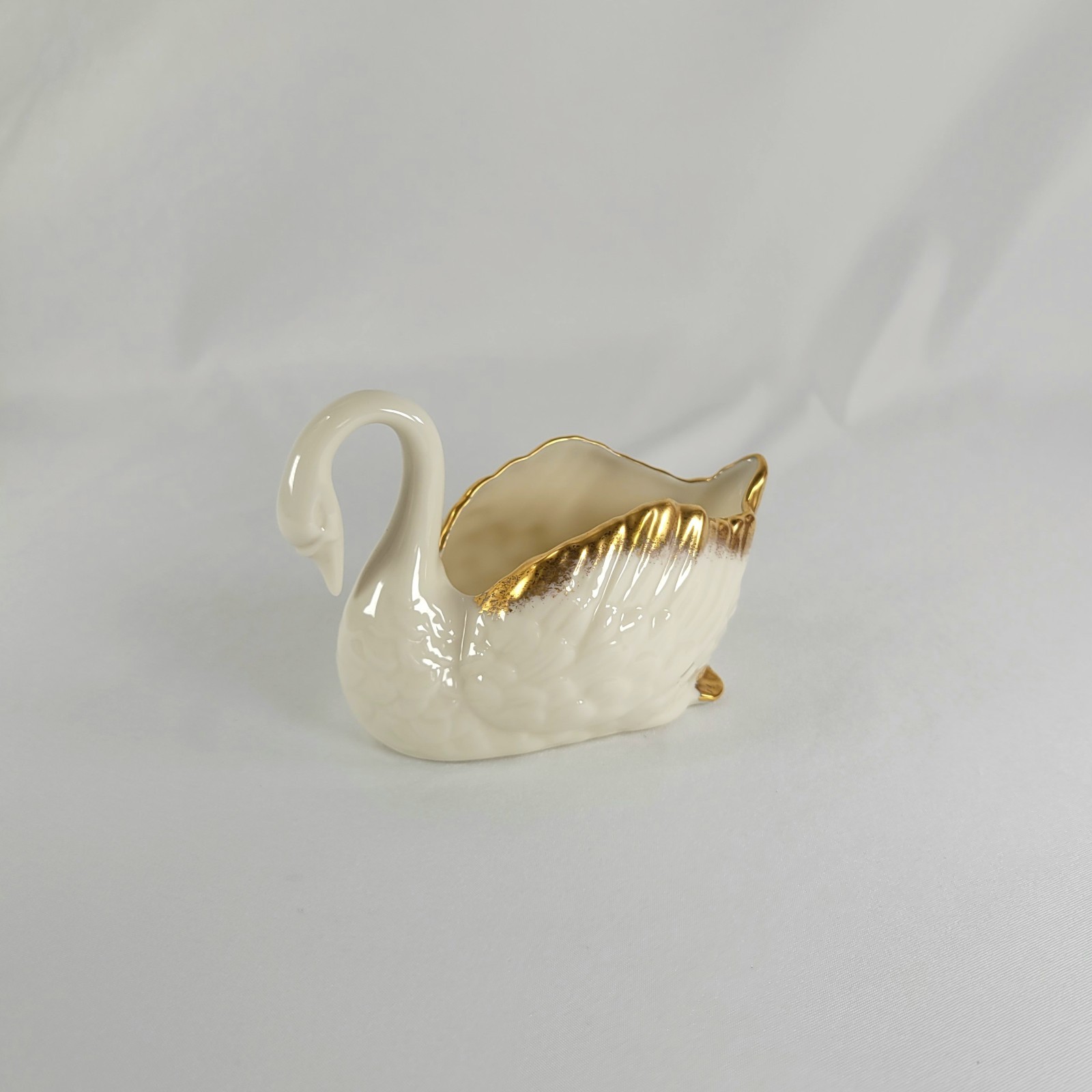 Vintage Lenox Swan Porcelain Trinket Dish Ivory Wedding Ring White 24K Gold Trim Vintage Lenox Swan Porcelain Trinket Dish Ivory Wedding Ring White 24K Gold Trim
