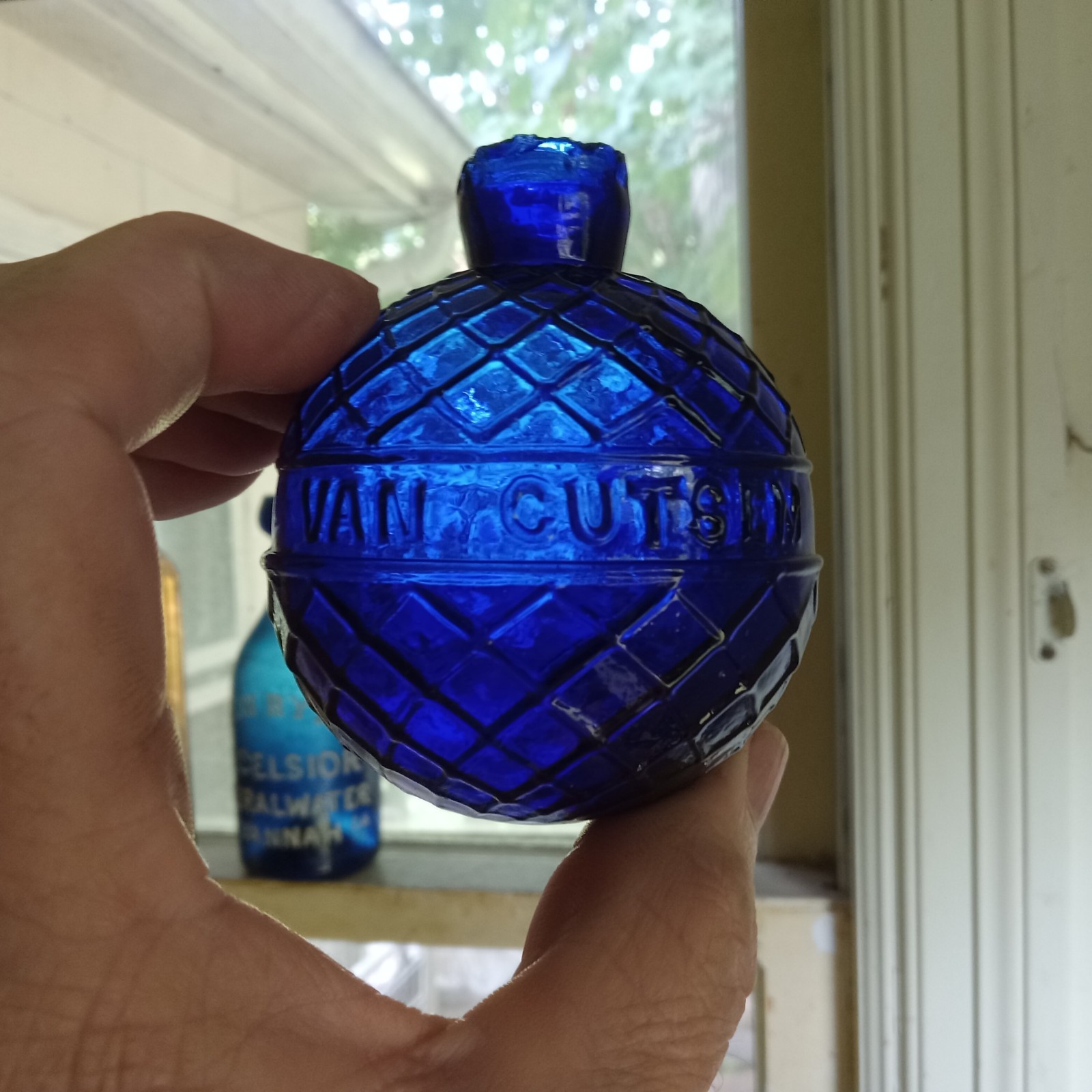 1880s VAN CUTSEM ST.QUENTIN COBALT BLUE DIAMOND QUILTED BLOWN GLASS TARGET BALL