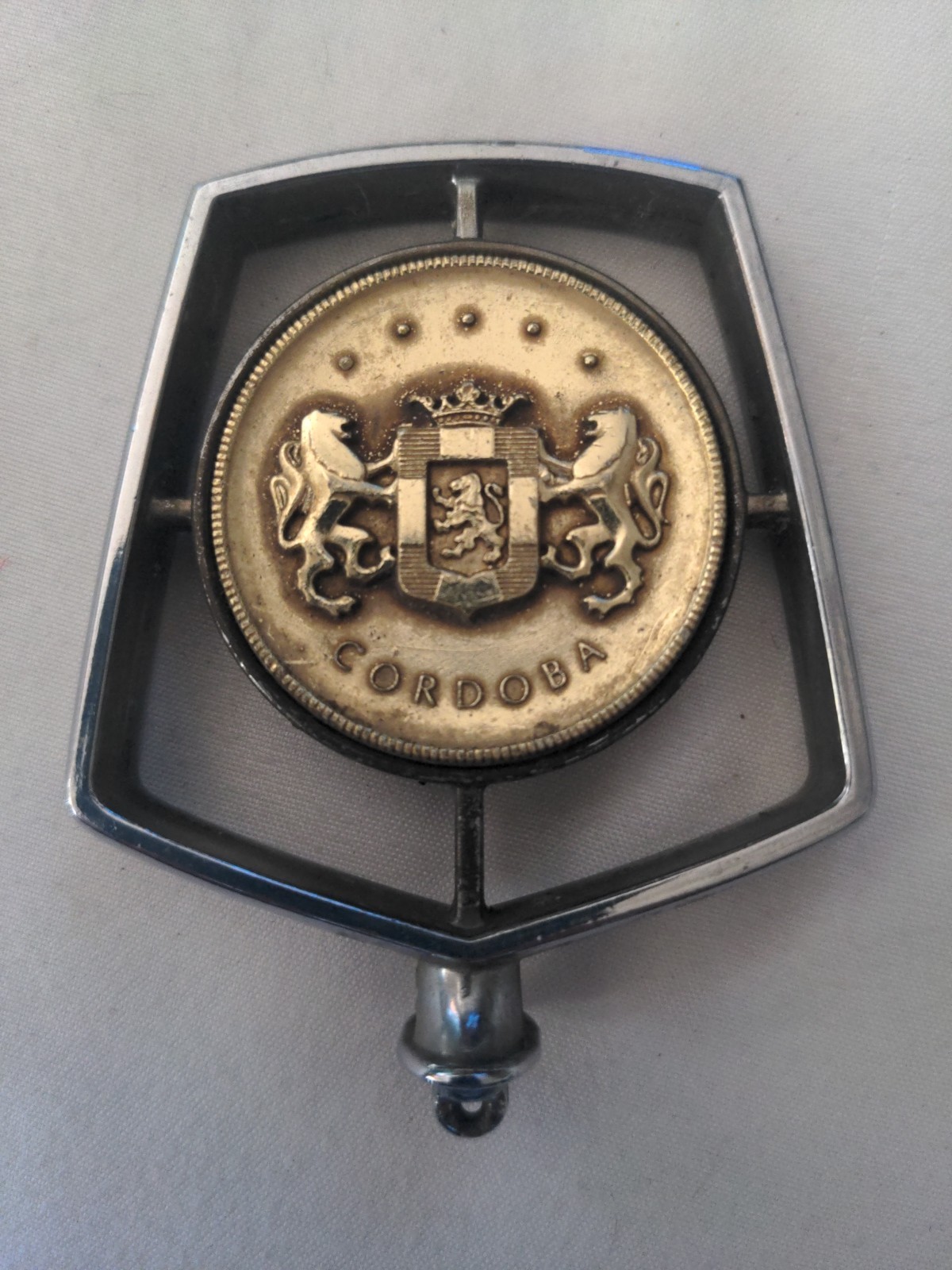 VINTAGE 1975-1977 CHRYSLER  CORDOBA OEM HOOD ORNAMENT – ORIGINAL COLLECTABLE