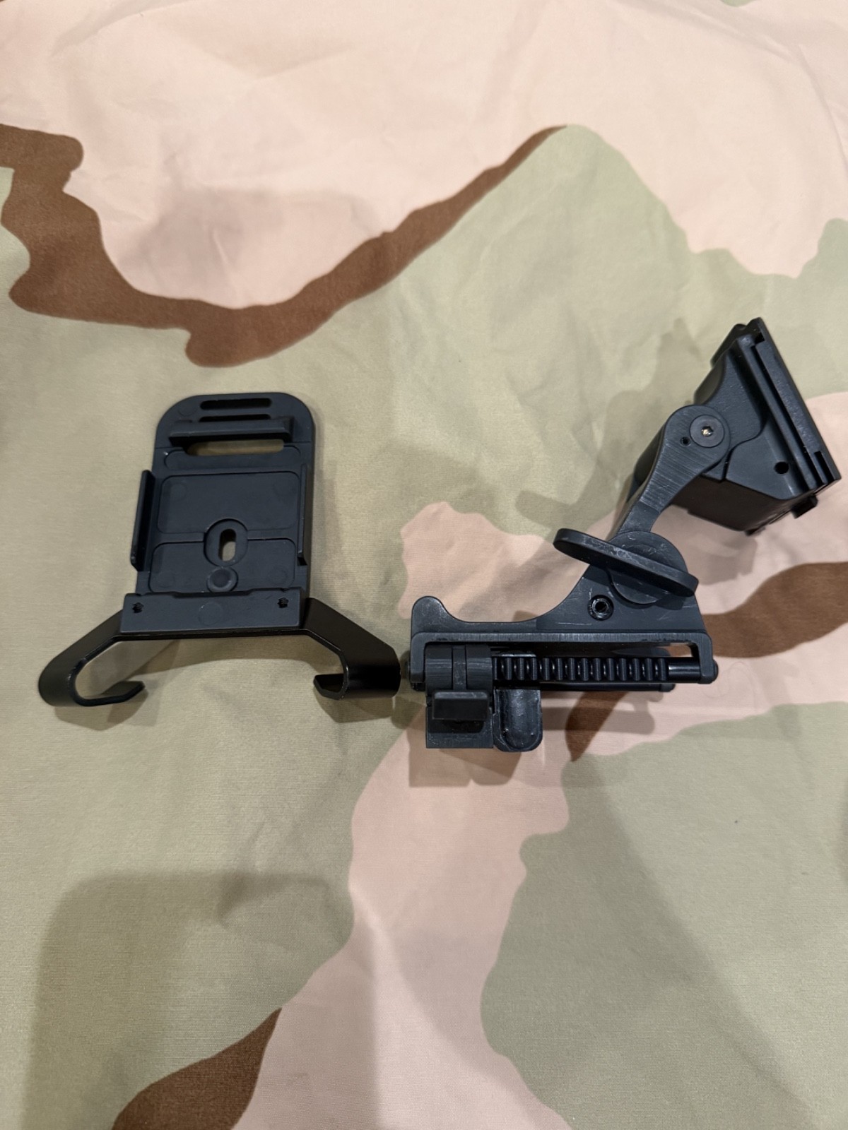 USGI NOROTOS Night Vision Device Mount and Rhino (PASGT Helmet) USGI NOROTOS Night Vision Device Mount and Rhino (PASGT Helmet)