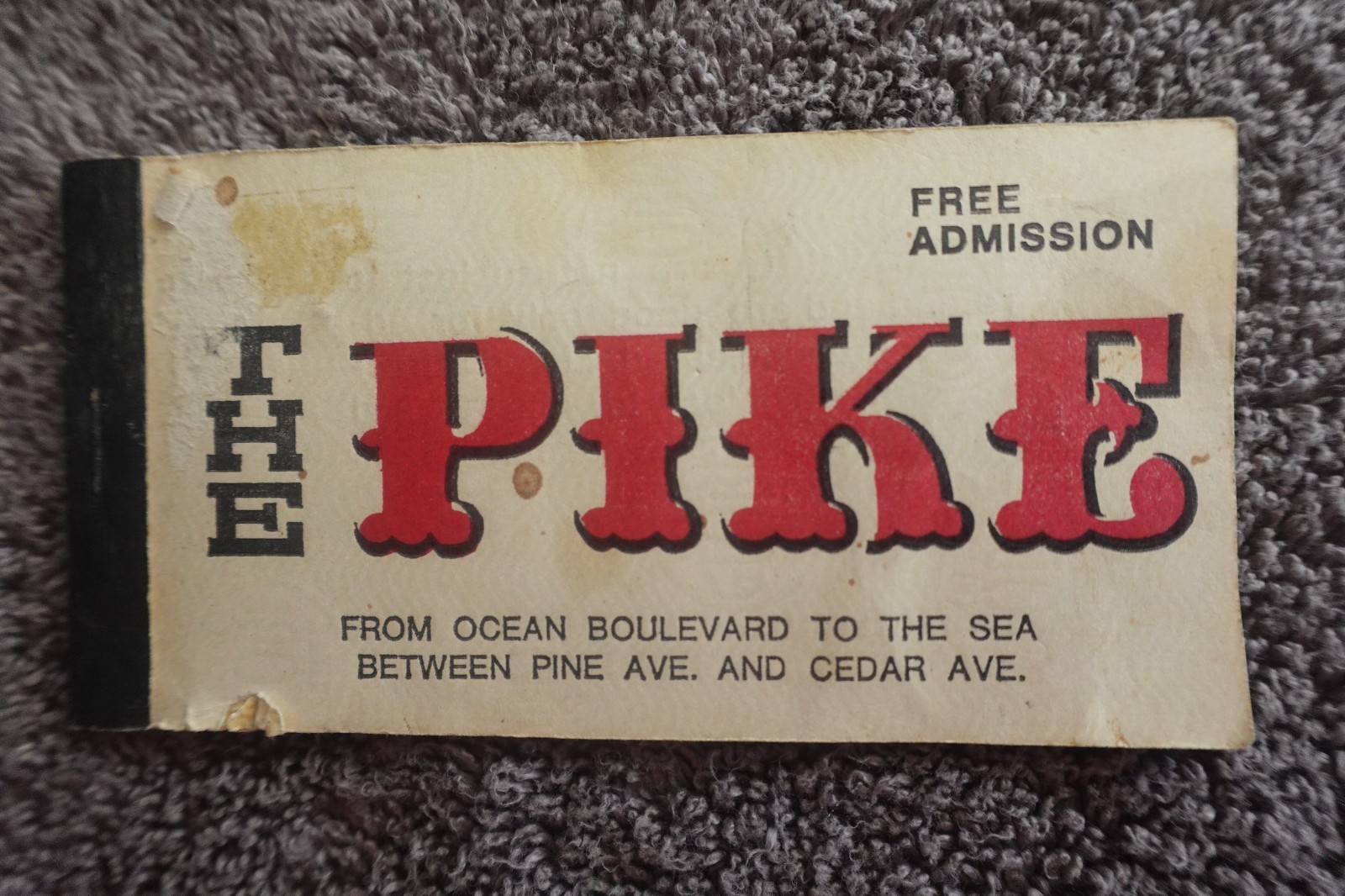 VINTAGE THE PIKE LONG BEACH, CA. TICKET BOOKLET W/ 7 UNUSED TICKETS