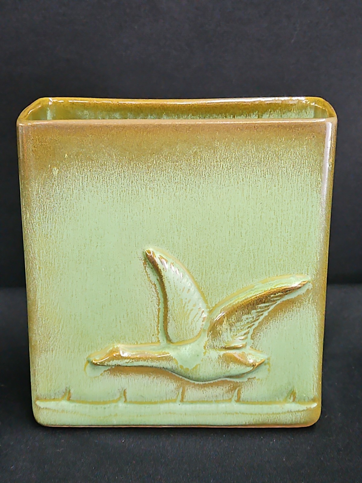 Frankoma #60B Vintage Flying Goose Pillow Vase Pottery Praire Green Great Cond.