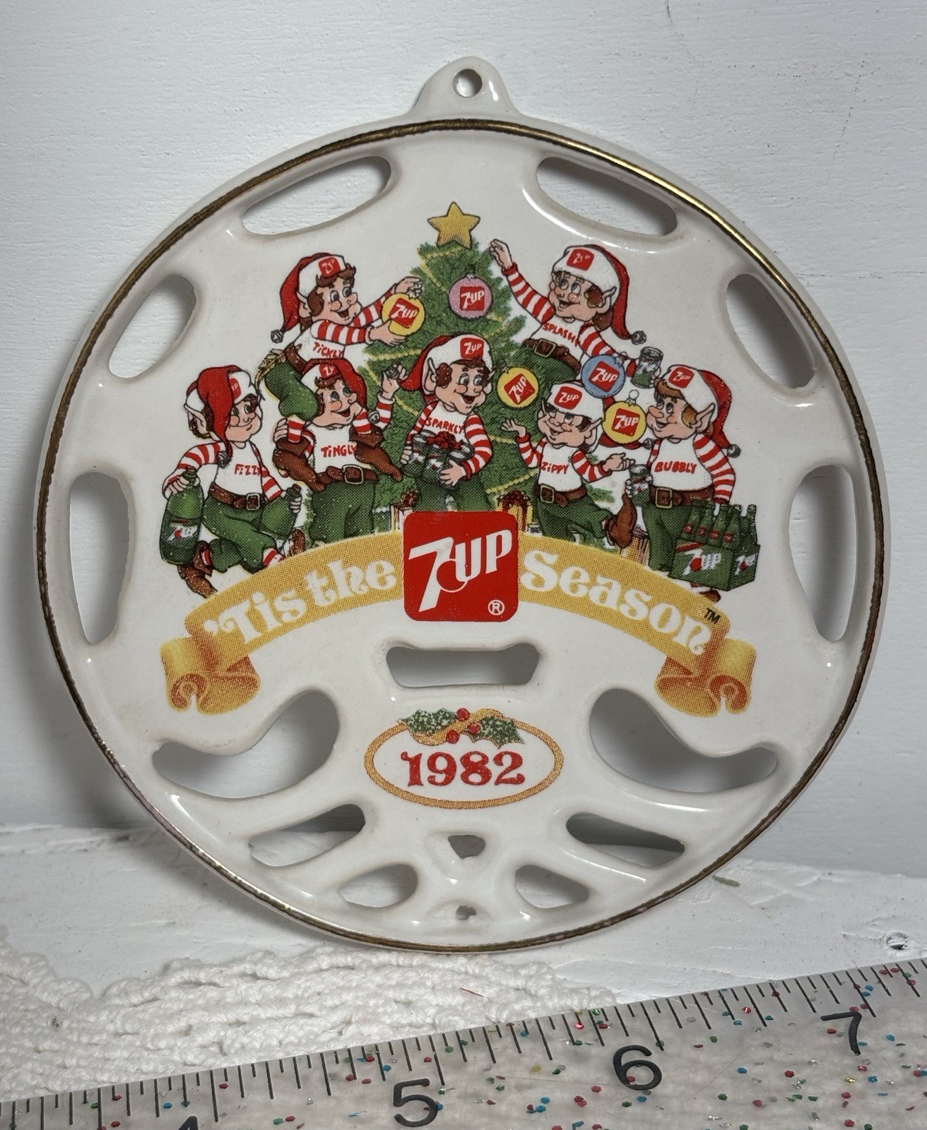 vtg 1982 Ceramic Ornament 7-Up \
