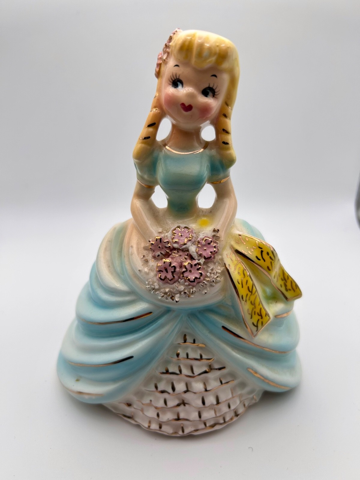 Rare Vintage Arnart Japan Girl in Blue Holding Flower Bouquet 5.5\