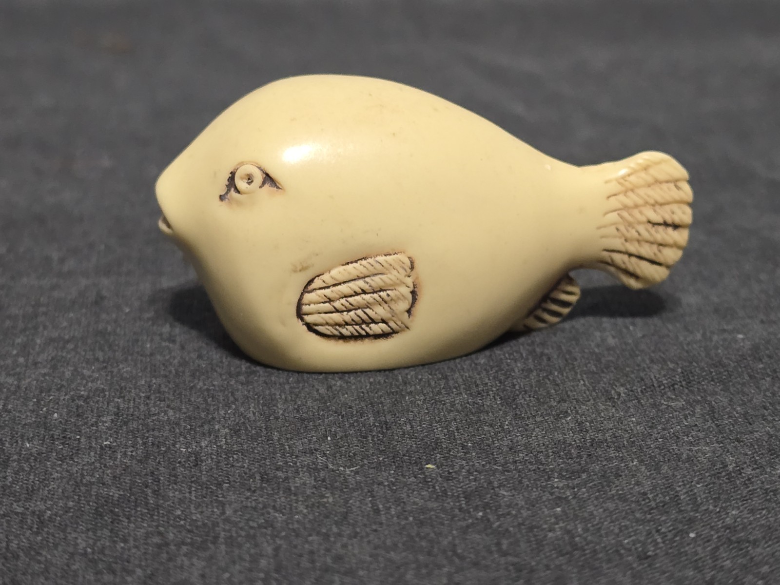 Vtg Netsuke Style Pufferfish Fugu Miniature Resin Figurine Good Fprtune Luck