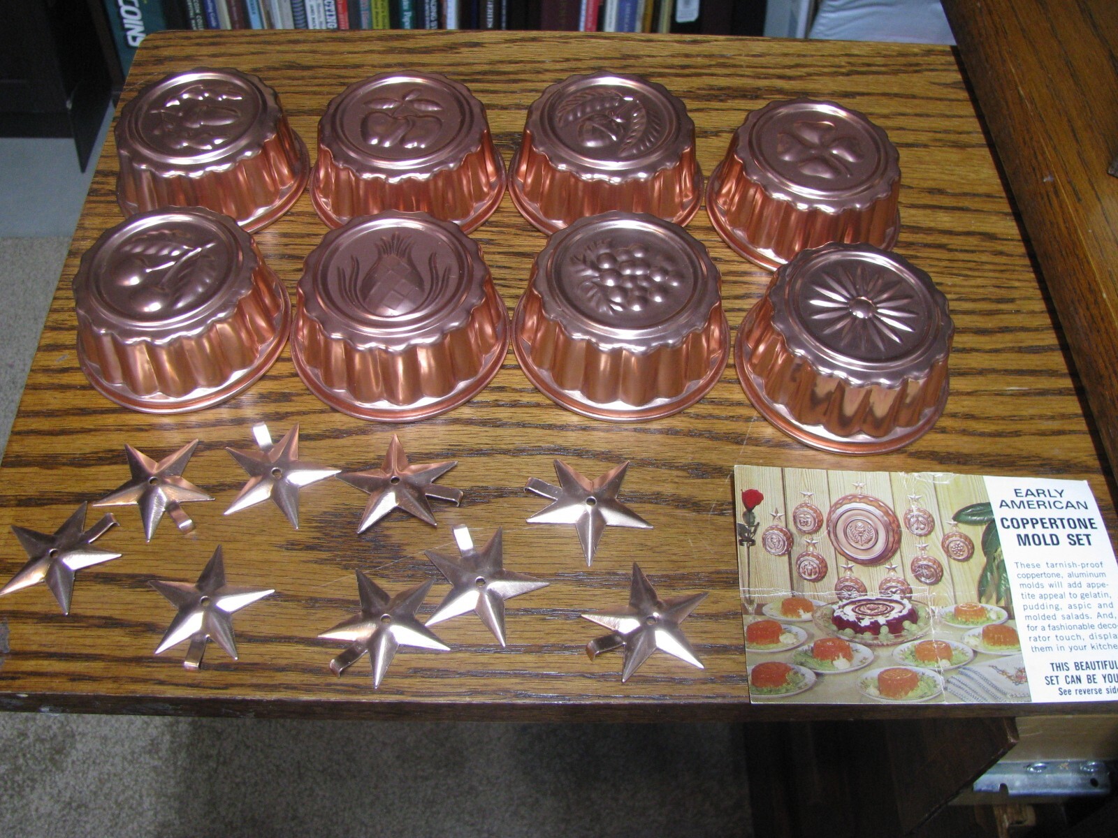 Early American Coppertone 8 Piece Mold Set w/ Wall Hooks  #UP SH 6