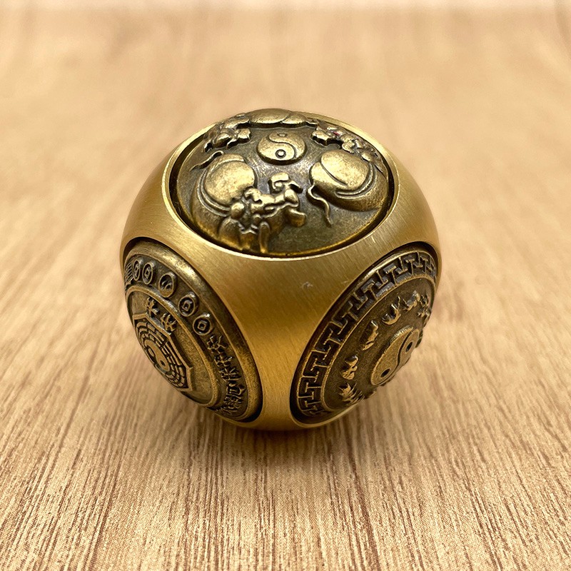 Brass Rotating Sphere Toy Six Sides Spinner Three Bulls Coin Vintage Desk Decor