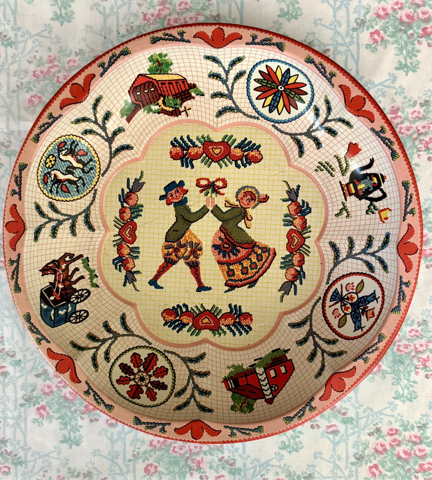 1971 Vintage Dahar Ware Tin Bowl-Dutch Amish Folk Cross Stitch Scene-England