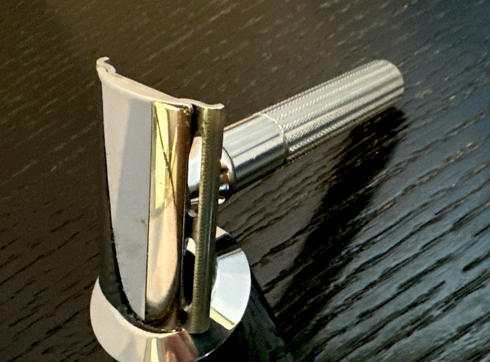 Vintage 1940’s Gillette Fat Handle Tech/Medium Twin Bars/Triangular Slots
