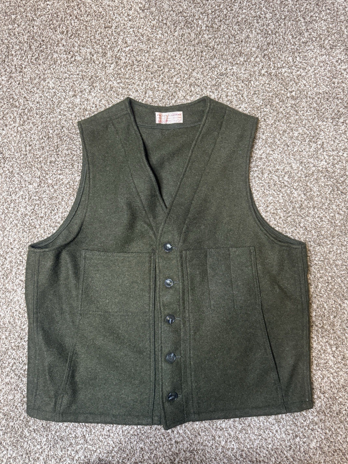 CC Filson 100% Virgin Wool Vest Size 44 Made in USA Vintage green nice
