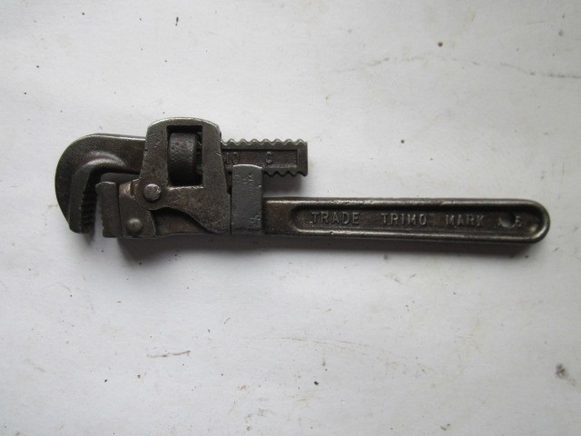 VINTAGE TRIMO #6 Adjustable Pipe Wrench, Trimont Mfg Co. 6”  PAT. 1889