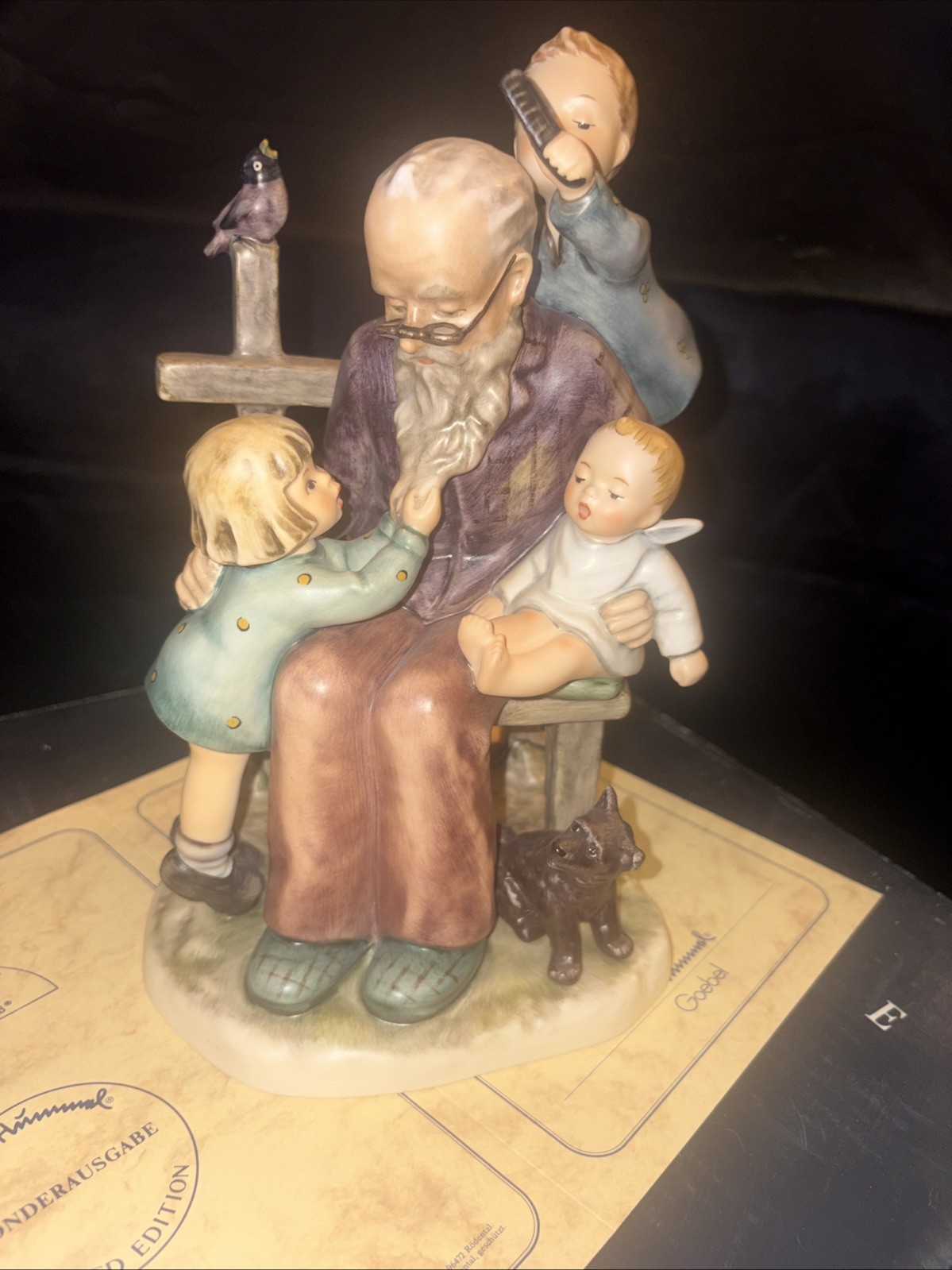 M.J.Hummel Goebel At Grandpa\'s Hum 621 Figurine TMK-7 with COA & Box
