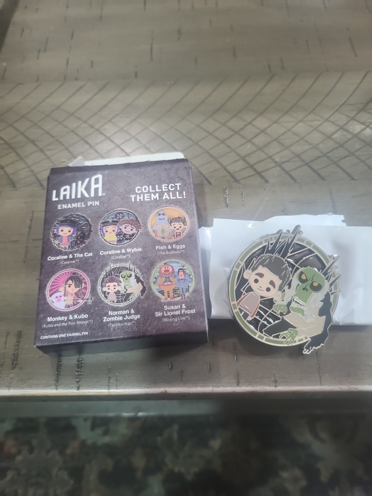 Collectible Pin: Norman And Zombie Judge - ParaNorman - Laika - OPEN - New