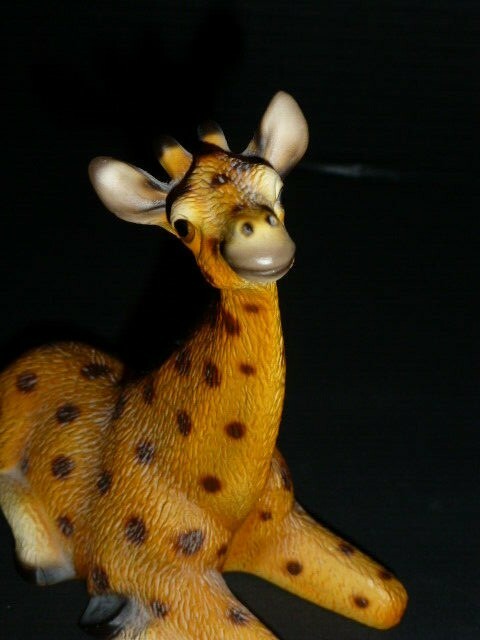 House Of Global Art, Hand Painted Giraffe, Harvey Knox Kingdom, Japan, NOS