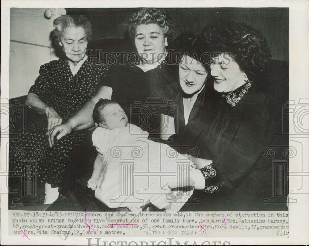1953 Press Photo Infant Debra Ann Shafran, fifth generation in family, IL