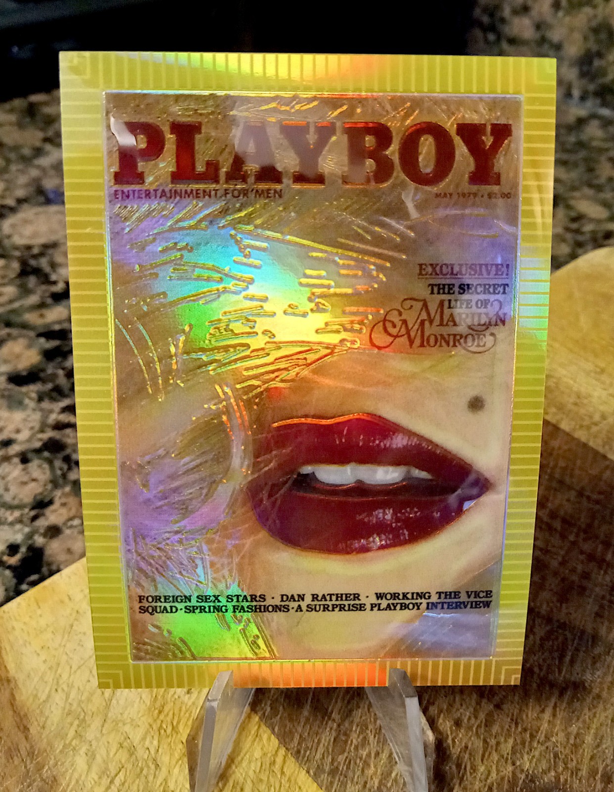 1995 Playboy Chromium Cover Card / Edition 1 REFRACTOR / MARILYN MONROE #57 1995 Playboy Chromium Cover Card / Edition 1 REFRACTOR / MARILYN MONROE #57