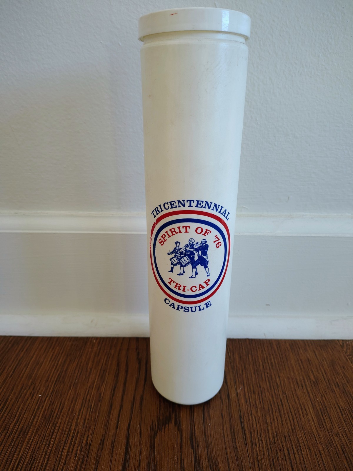 Vintage 1976 TRICENTENNIAL TIME CAPSULE UNITED STATES OF AMERICA SPIRIT of '76