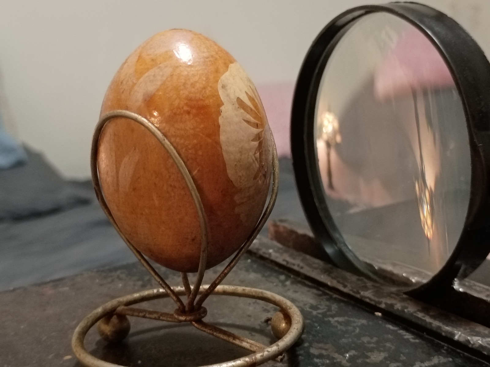 Vintage Hand Etched Natural Brown Egg with Sunflower Design & Gold Tone Stand 