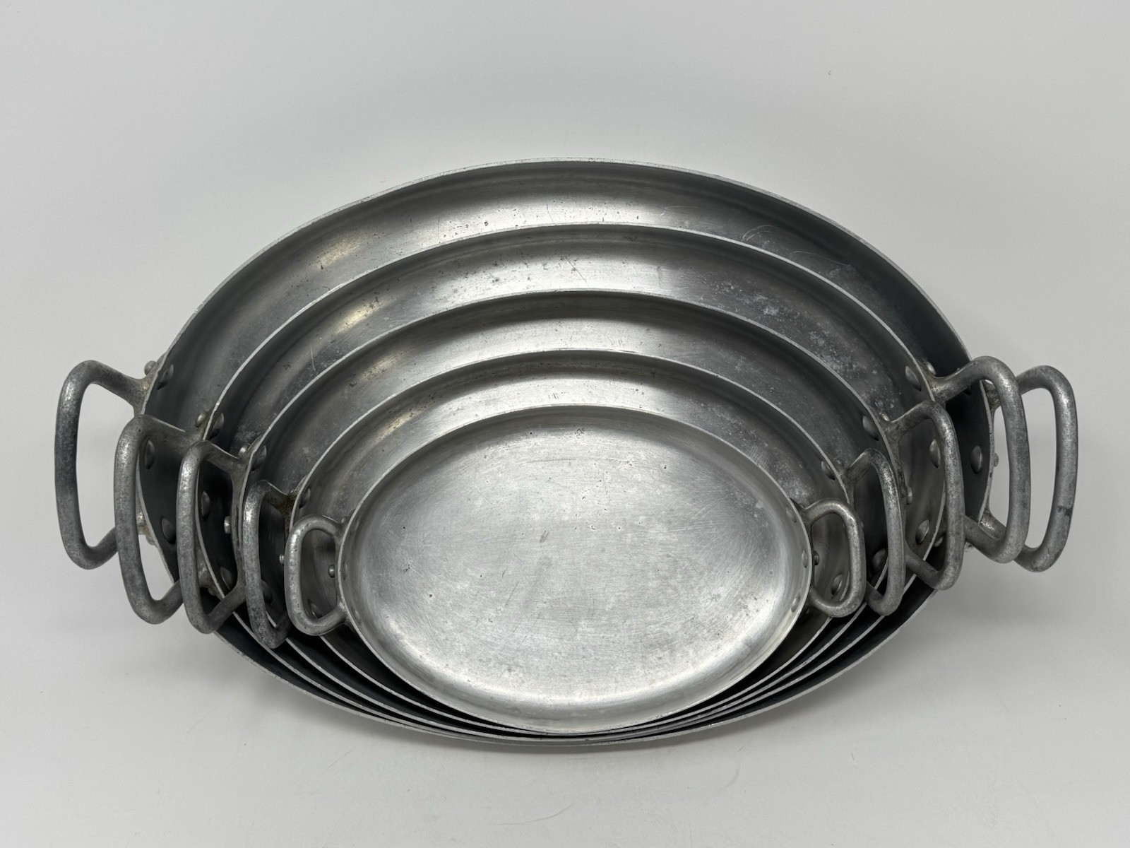 Vintage Set of 5 Bourgeat Oval Aluminum Nesting Roasting Pan Made In France Vintage Set of 5 Bourgeat Oval Aluminum Nesting Roasting Pan Made In France