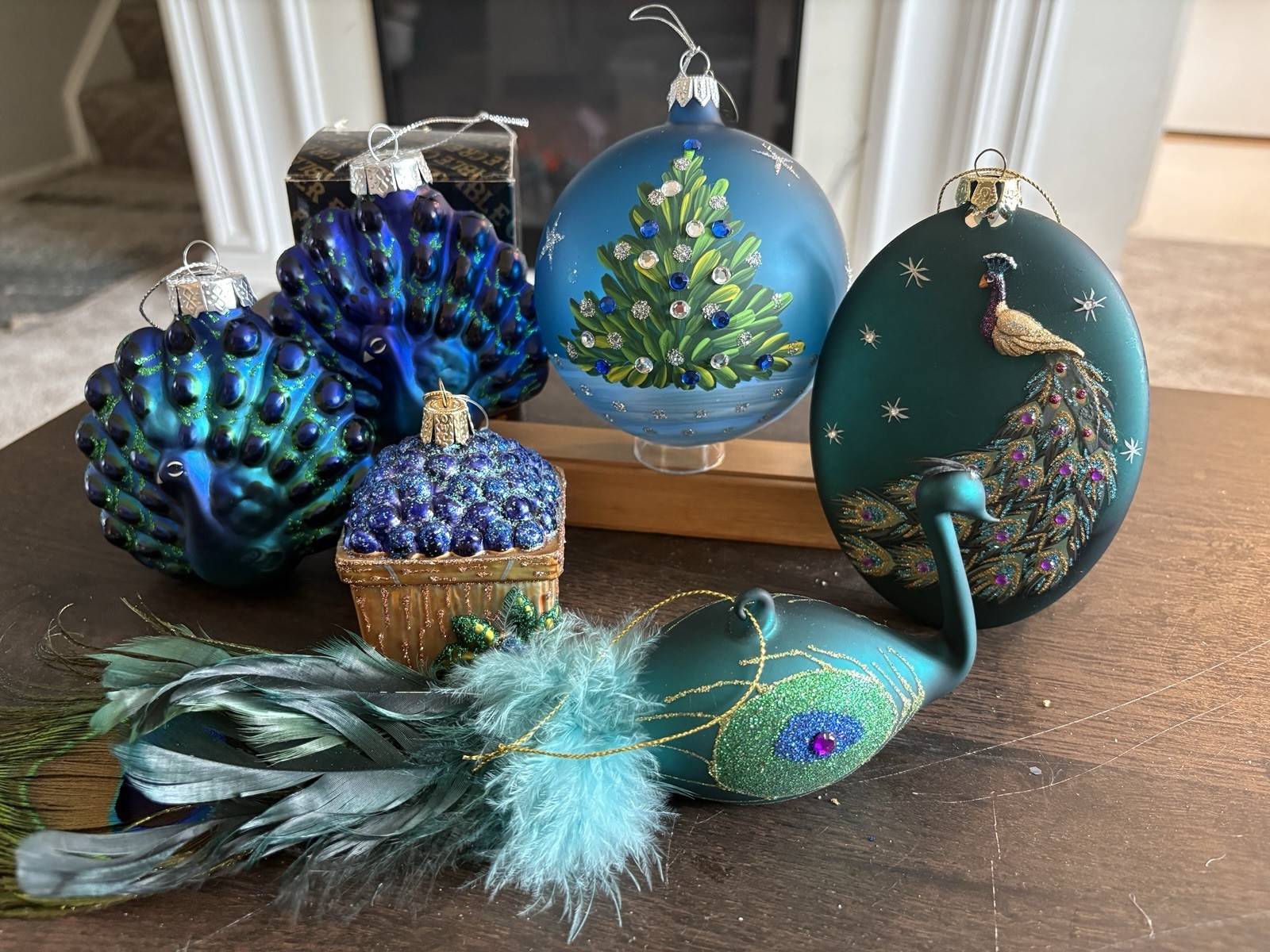 6PCS STUNNING PEACOCK & JEWEL-TONE CHRISTMAS ORNAMENT COLLECTION