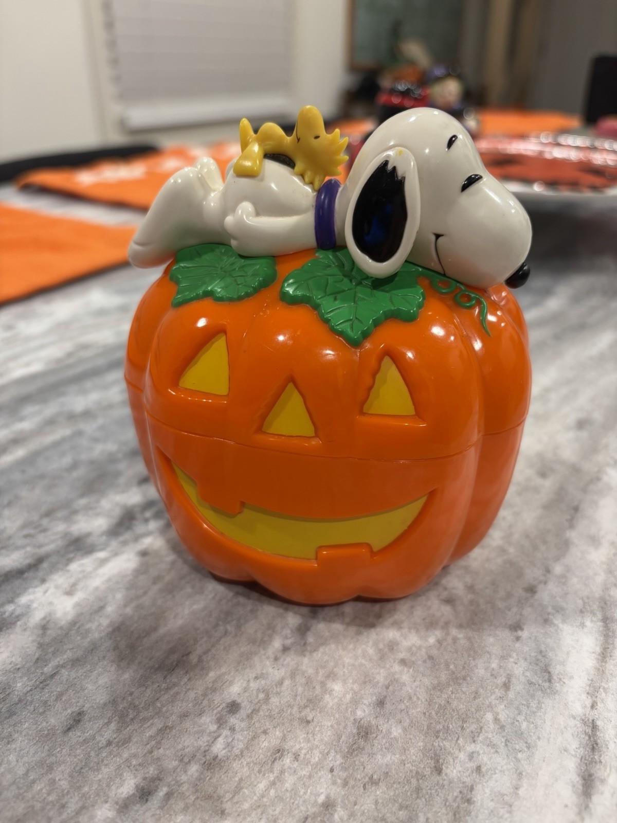Vintage Peanuts Snoopy Whitman’s Halloween Figurines 2002 6 figurines