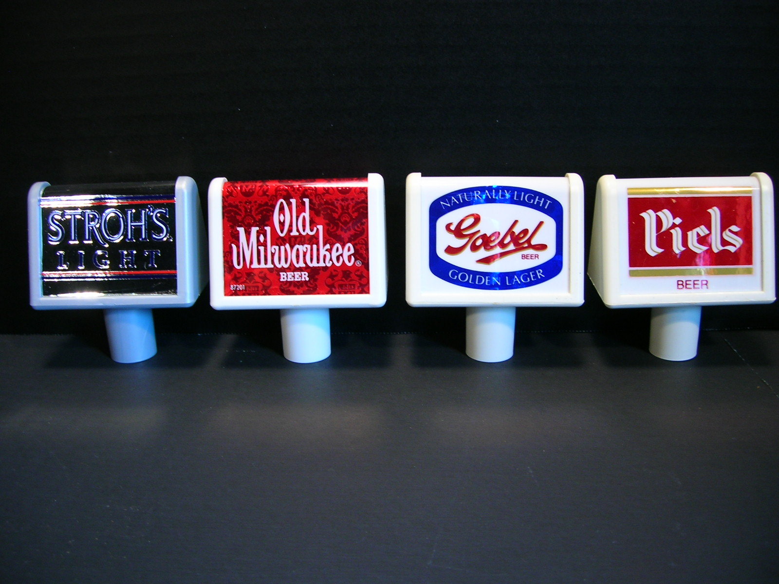 Goebel Peils Strohs and Old Milwaukee NOS Beer Tap Handles Tappers Shorties