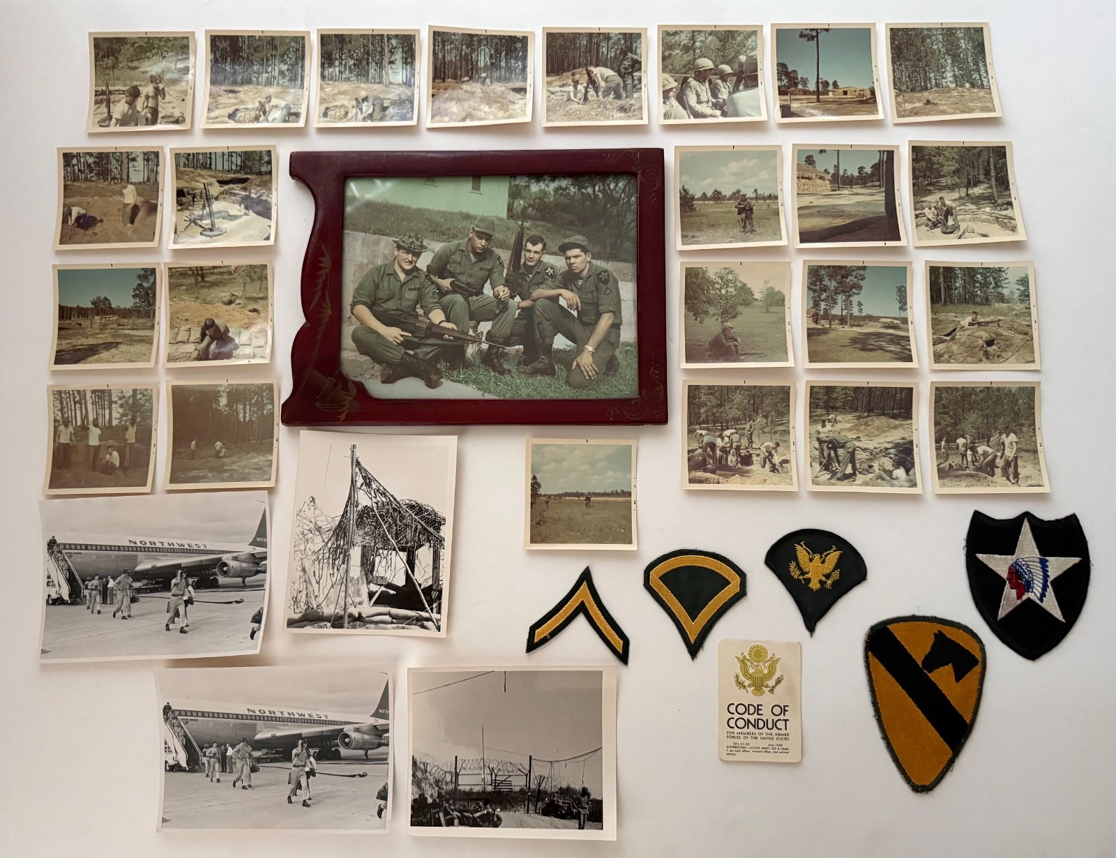 VINTAGE 1969 Vietnam War Era Korea? Vietnam? Soldier's PHOTO LOT & patches M-16