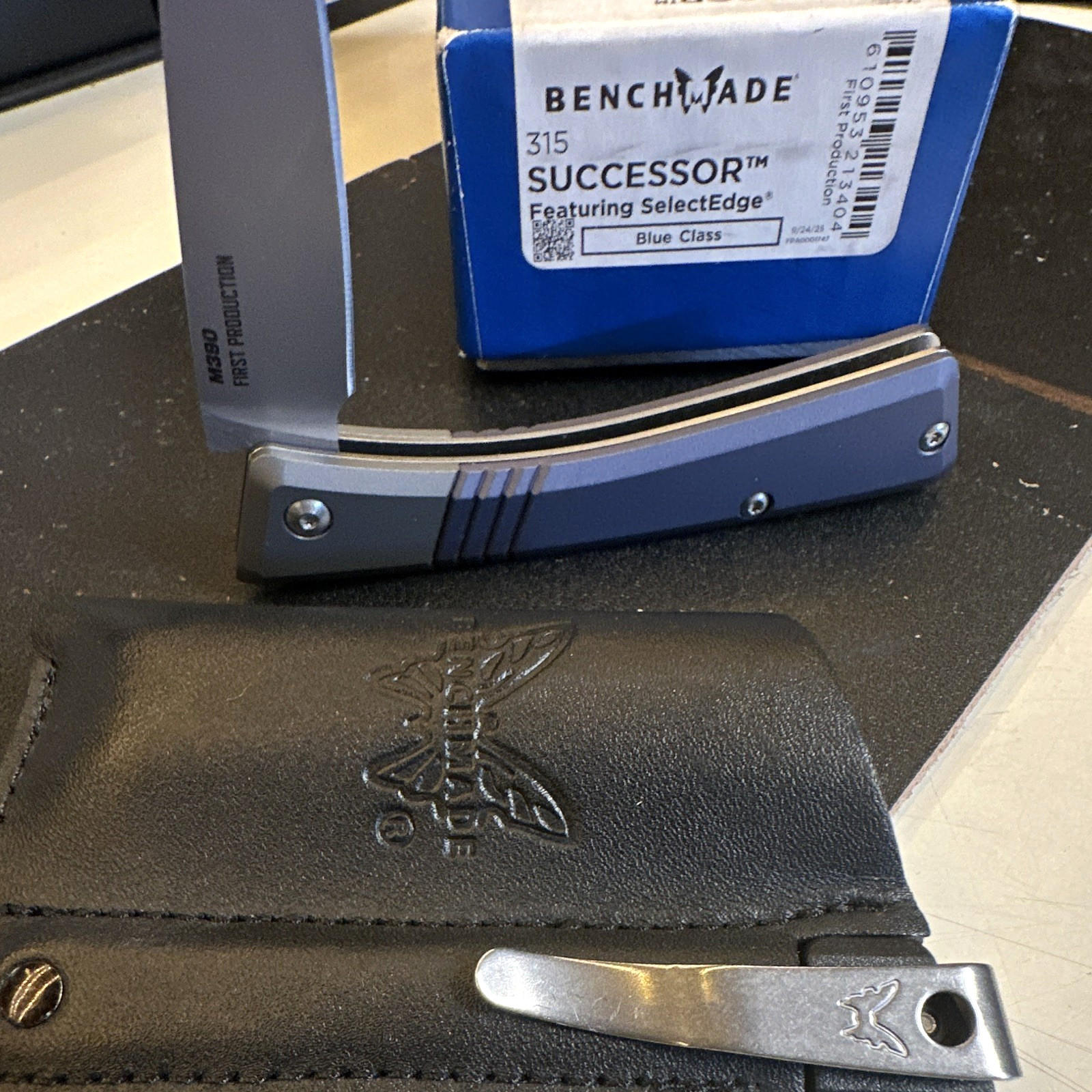 Benchmade 315 Successor Blue Class M390 Manual Liner Lock Drop Point Blue