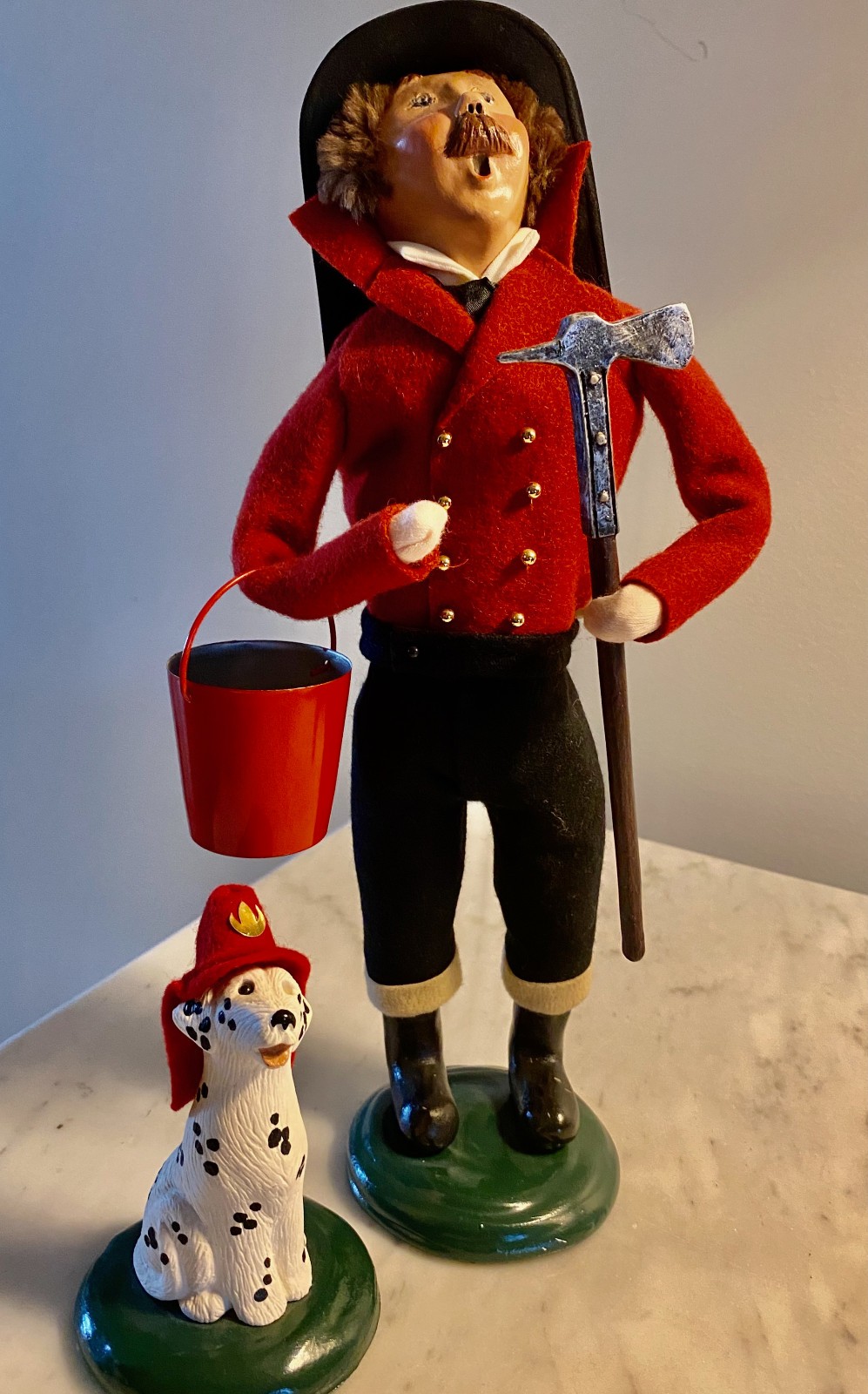 Vtg Signed 2001 Byers Choice Caroler 13\