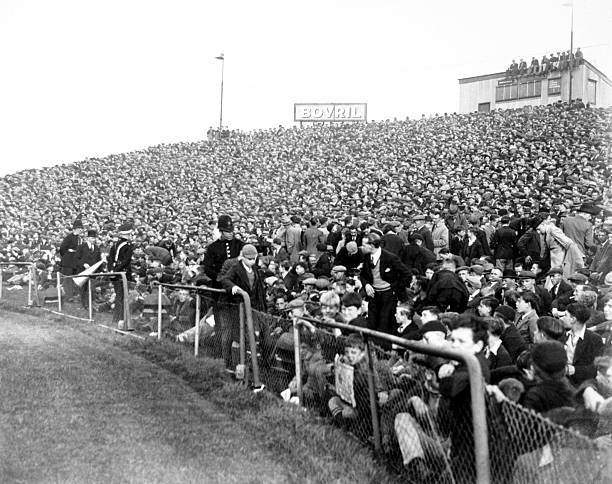 Football Section of the huge 82,000 crowd at Stamford Bridge Old Photo 1