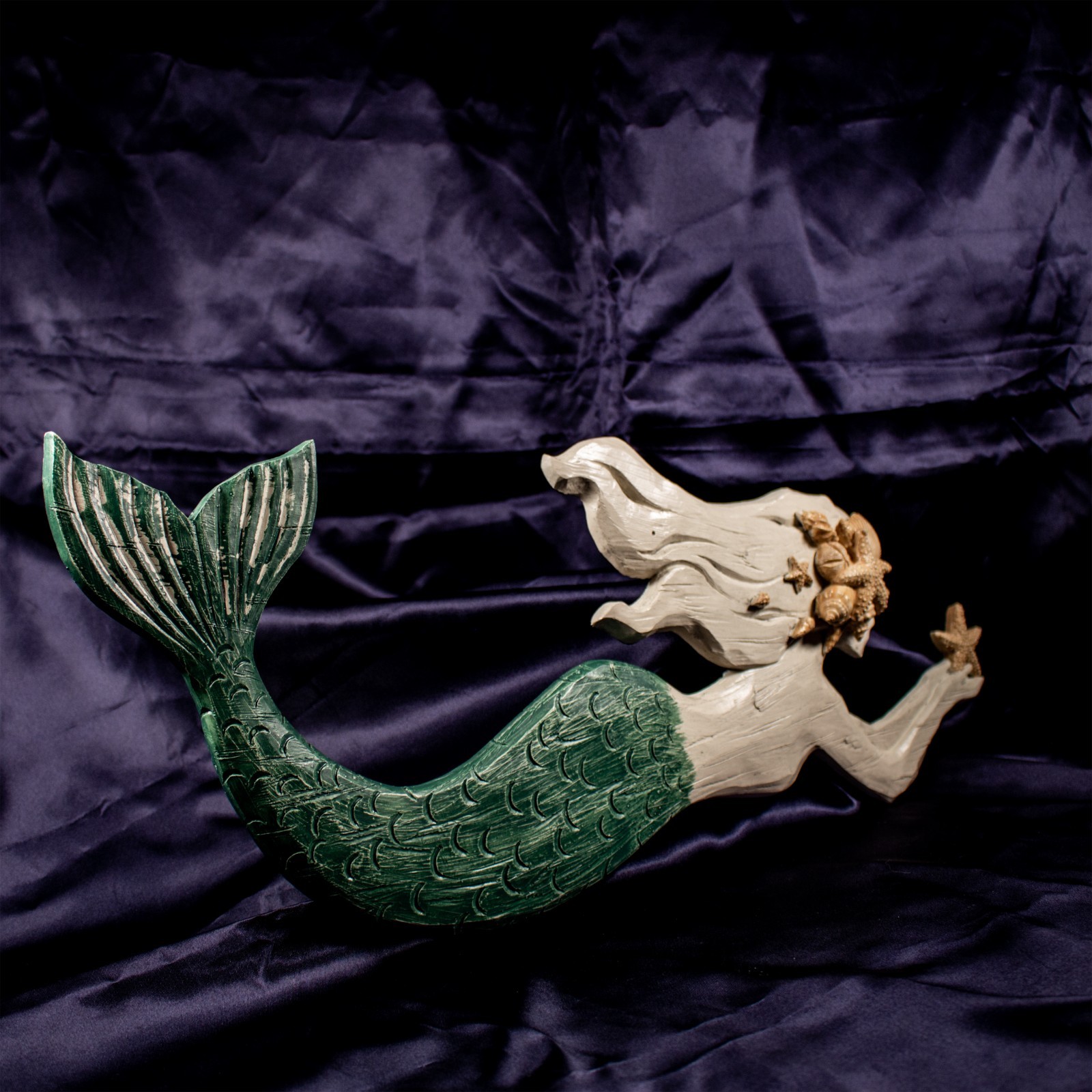 VINTAGE Seaworld Mermaid Starfish Seashell Wood Cast Wall Plaque 6.5